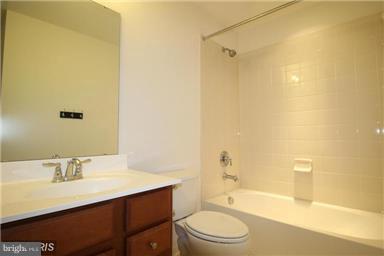 VANTAGE POINT SOUTH - Residential