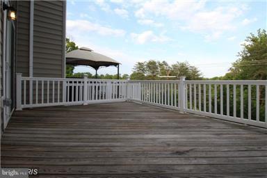 VANTAGE POINT SOUTH - Residential