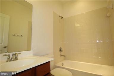 VANTAGE POINT SOUTH - Residential
