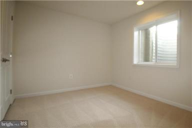 VANTAGE POINT SOUTH - Residential
