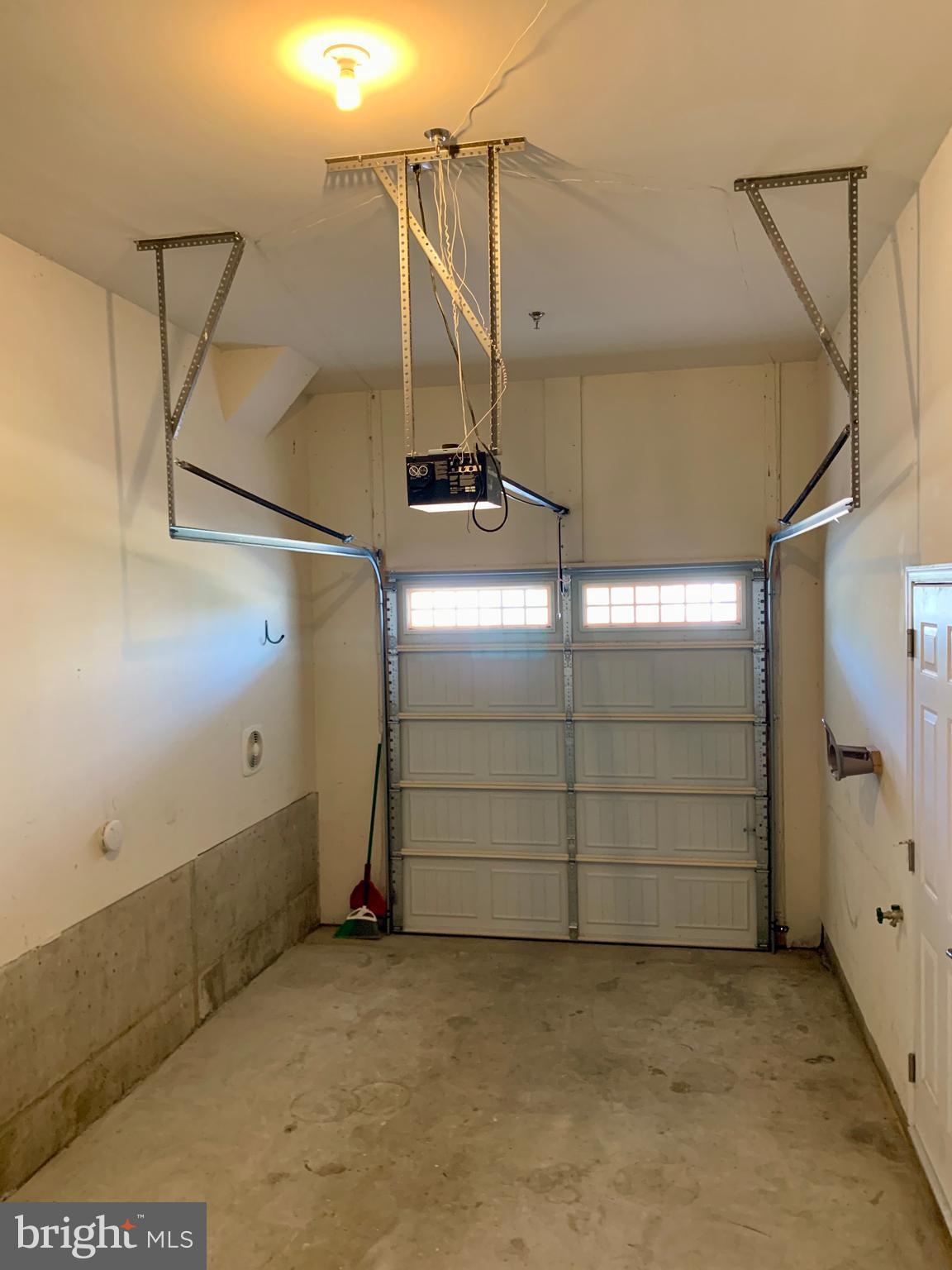 PRESERVE AT GOOSE CREEK - Residential Lease