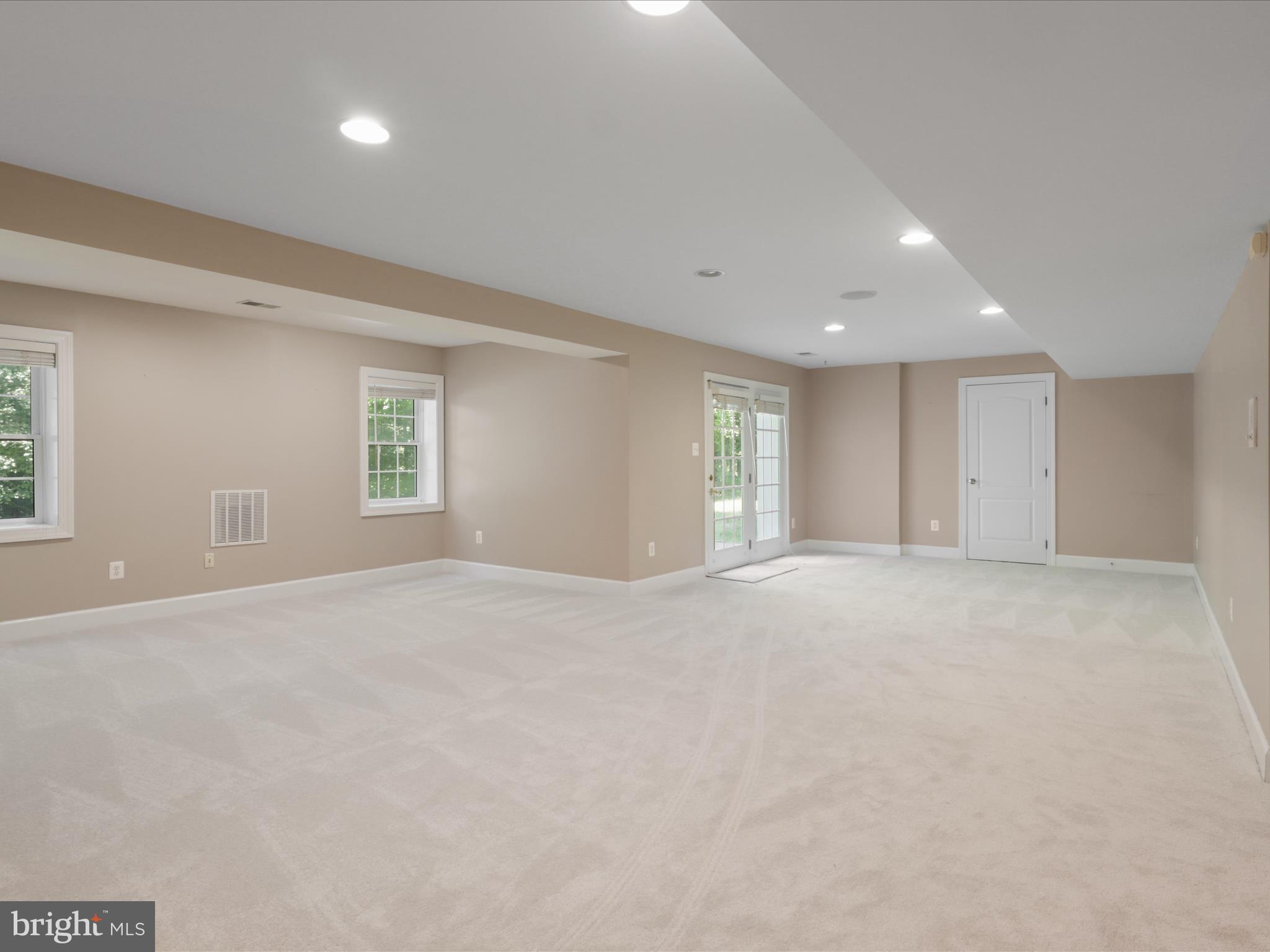 CANTERBERRY FOREST - Residential