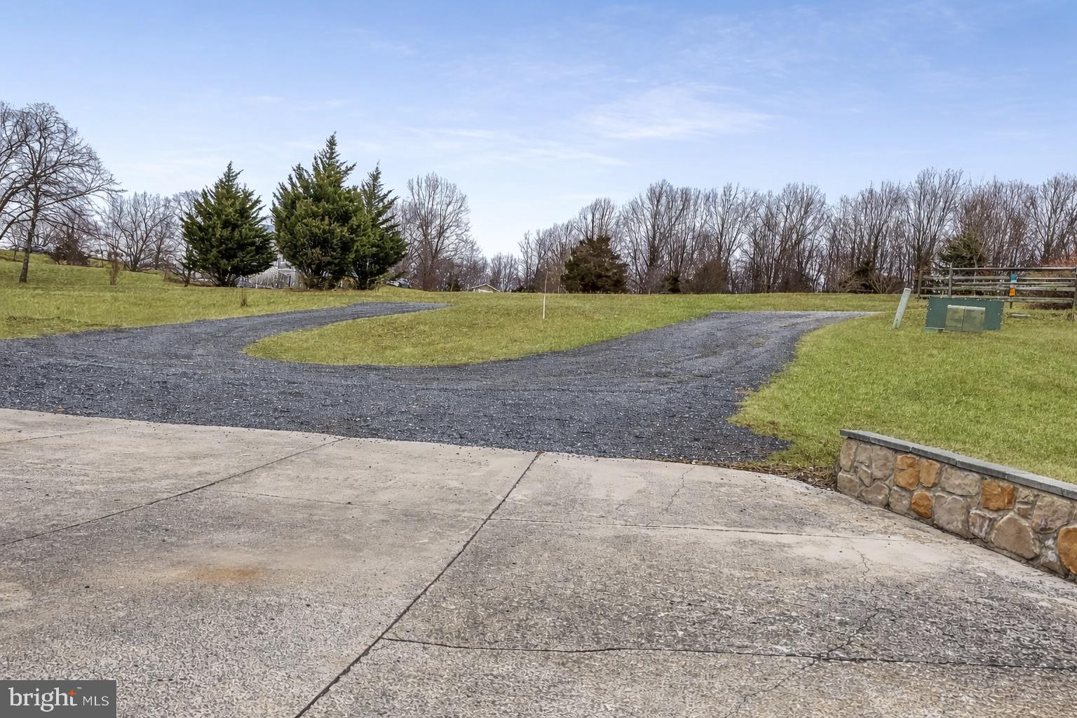 CHESTNUT GROVE - Residential