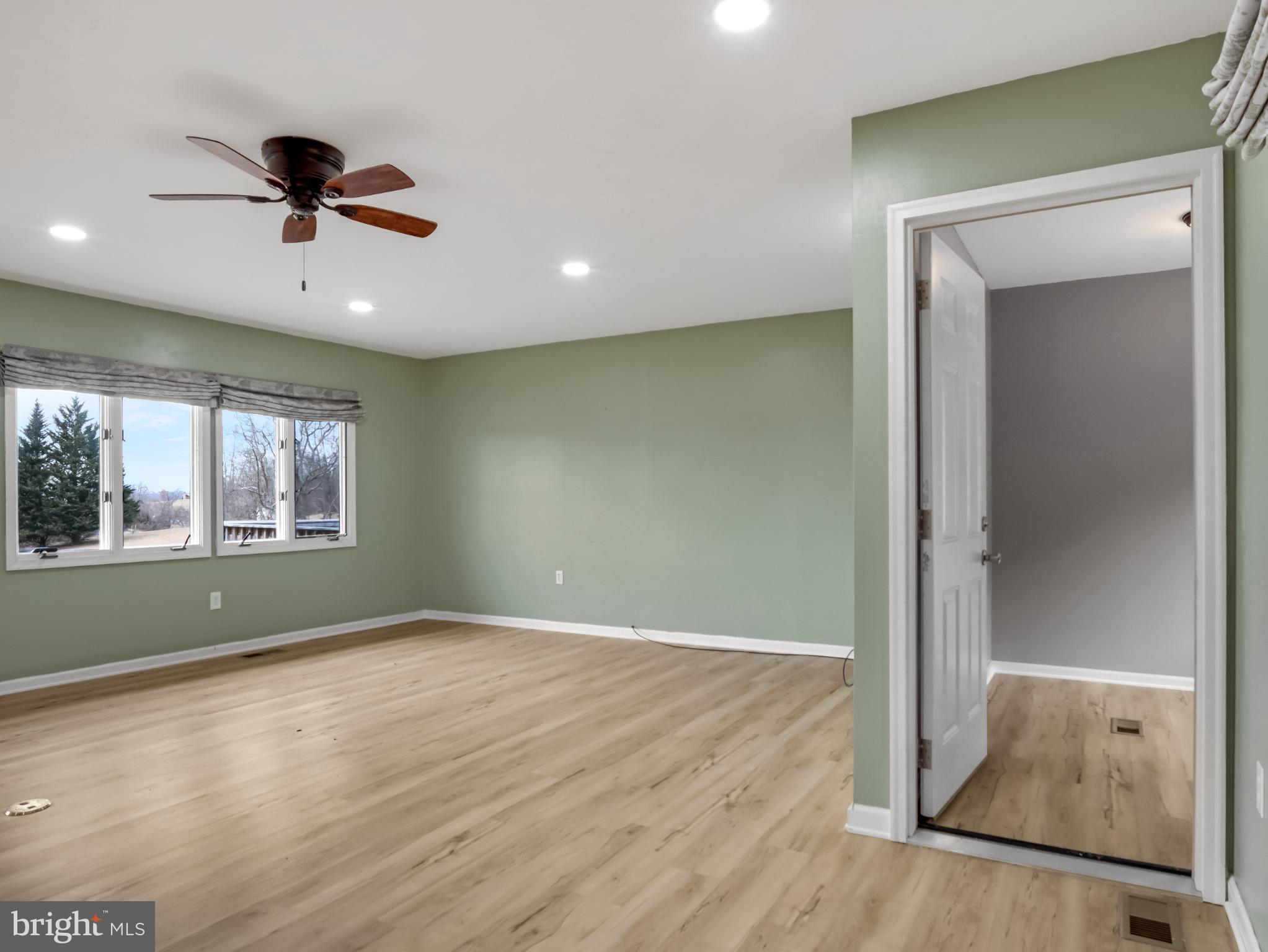 CHESTNUT GROVE - Residential