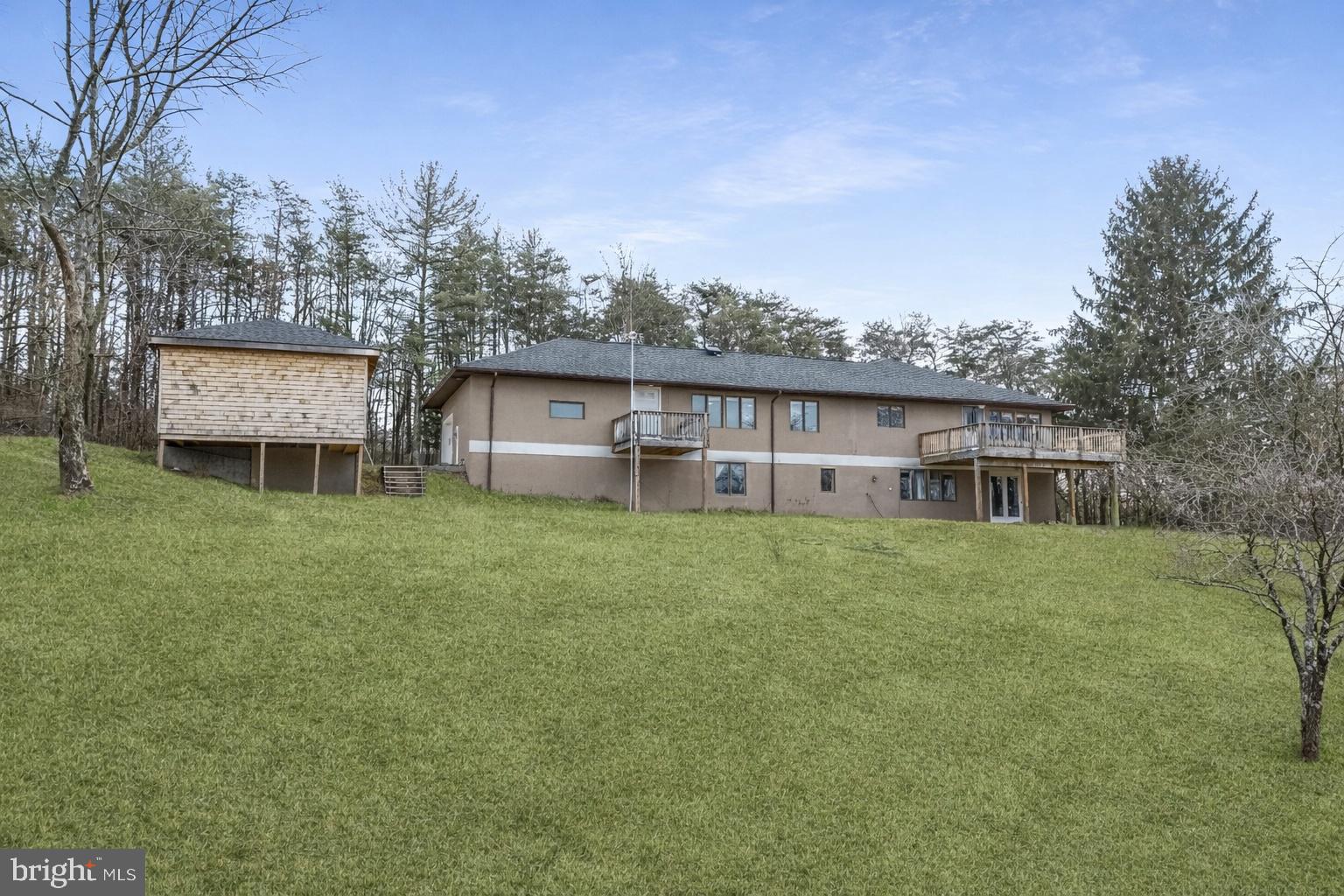 CHESTNUT GROVE - Residential