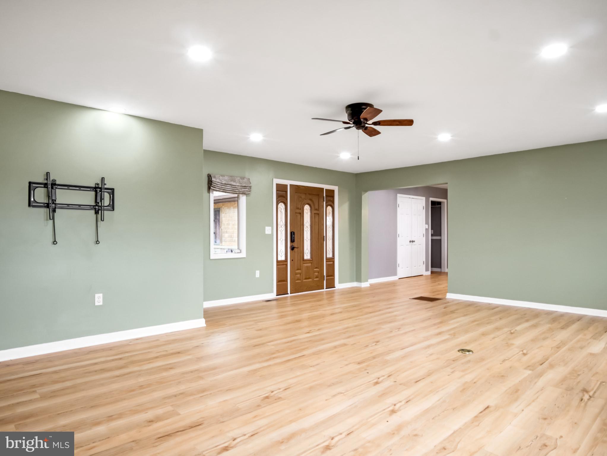 CHESTNUT GROVE - Residential