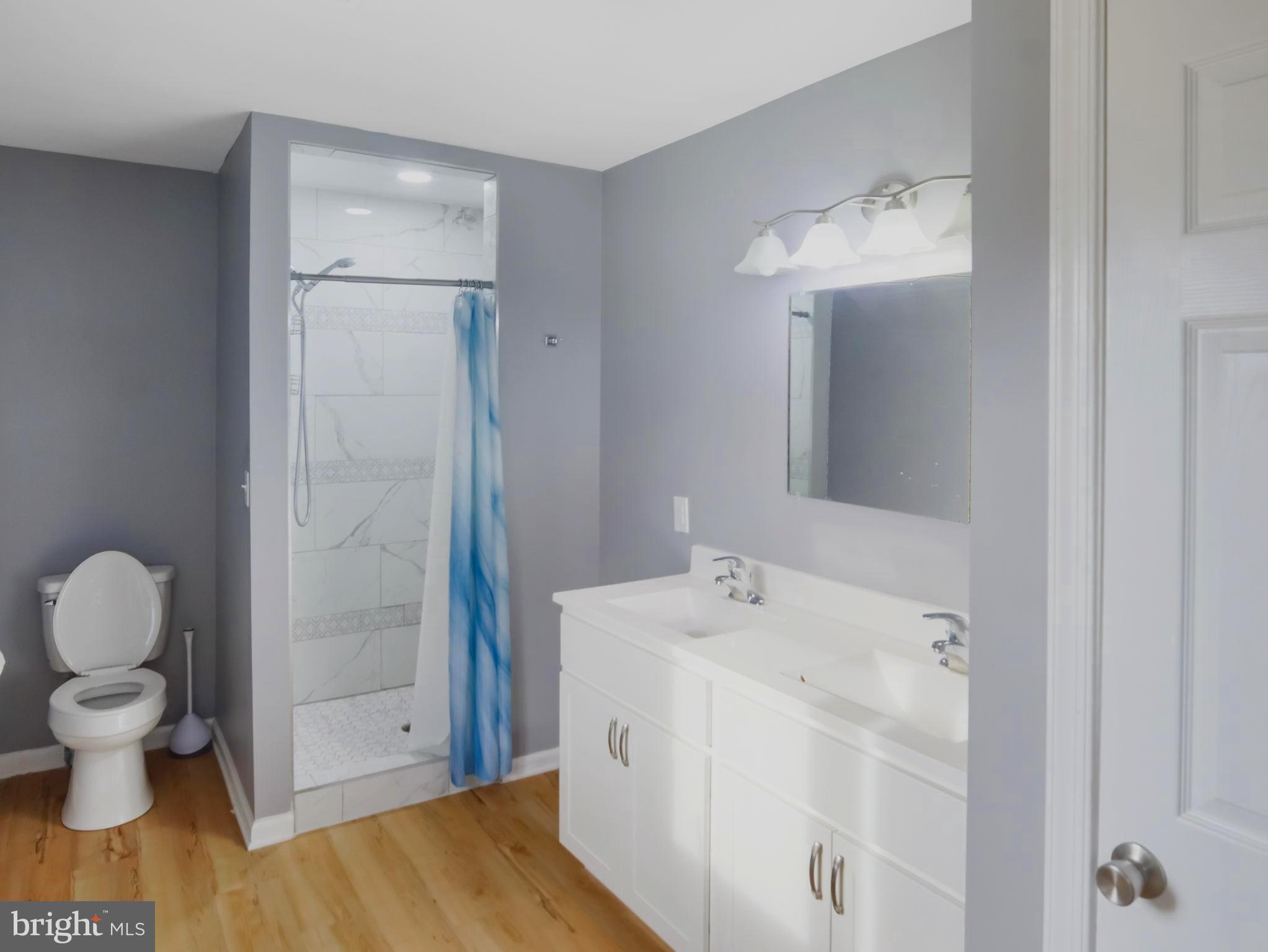 CHESTNUT GROVE - Residential