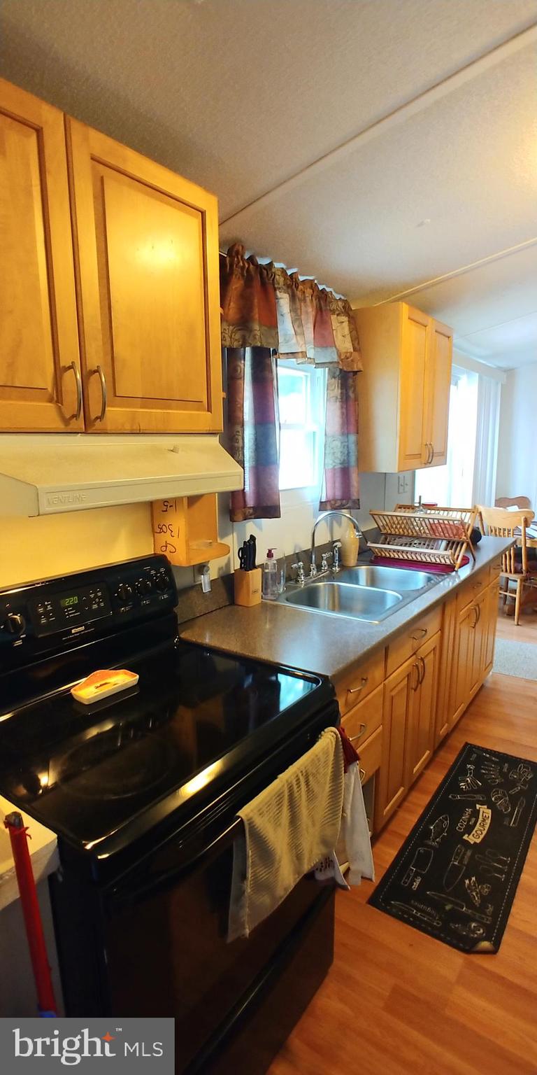 MUSTERFIELD - Residential