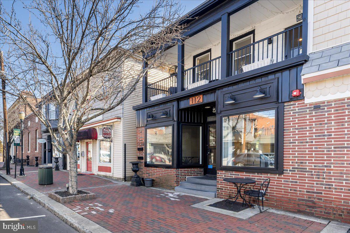 112 W MERCHANT STREET