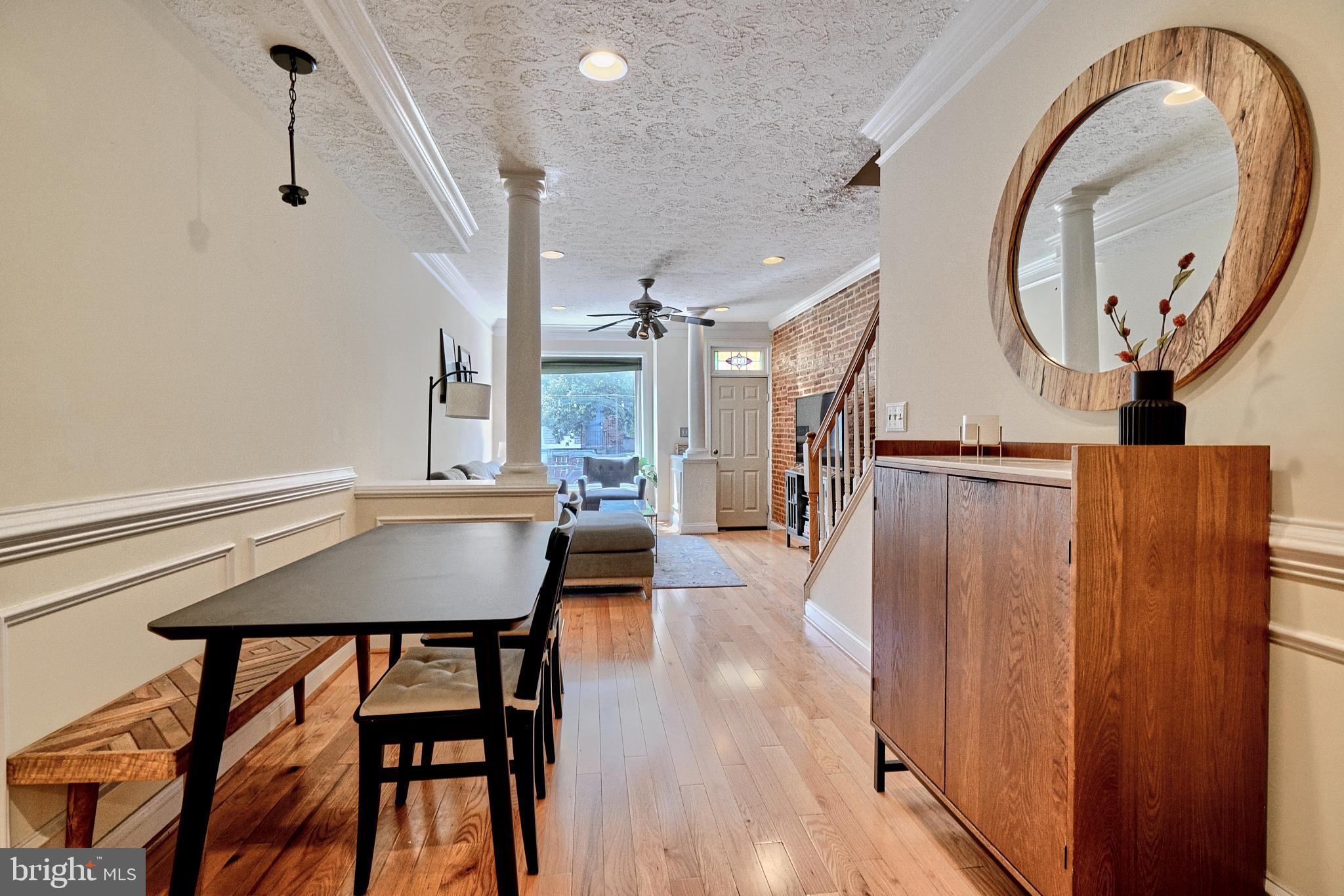 RIVERSIDE - Residential Lease