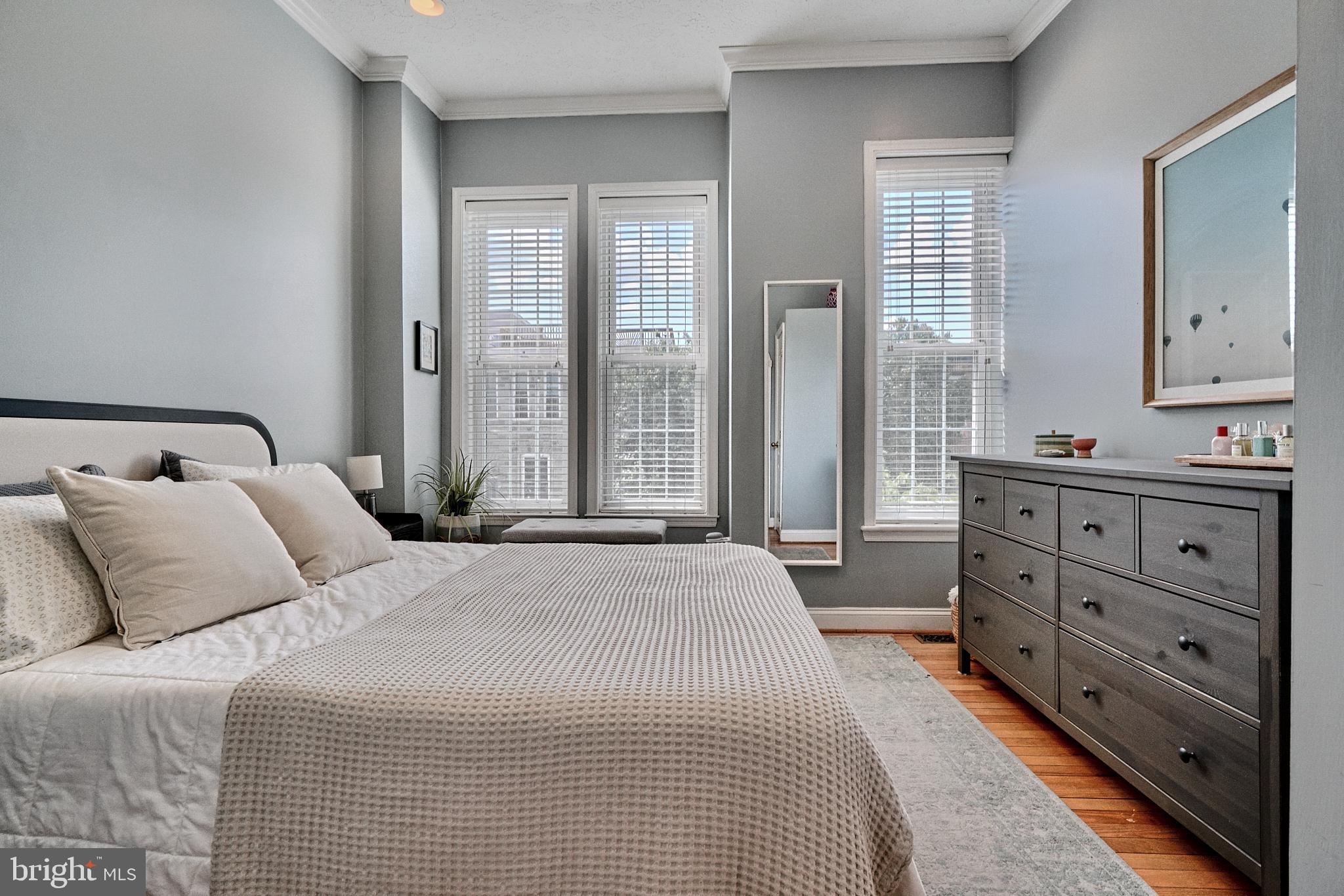 RIVERSIDE - Residential Lease