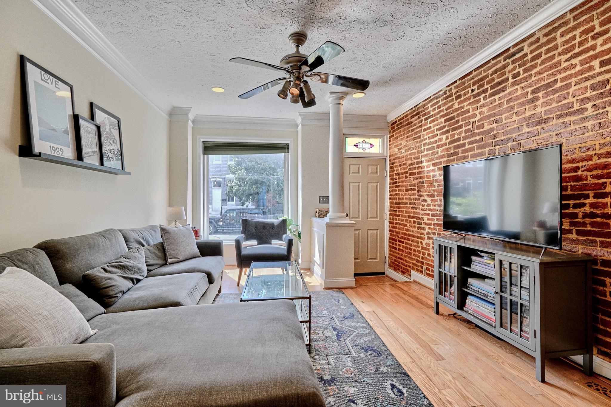 RIVERSIDE - Residential Lease