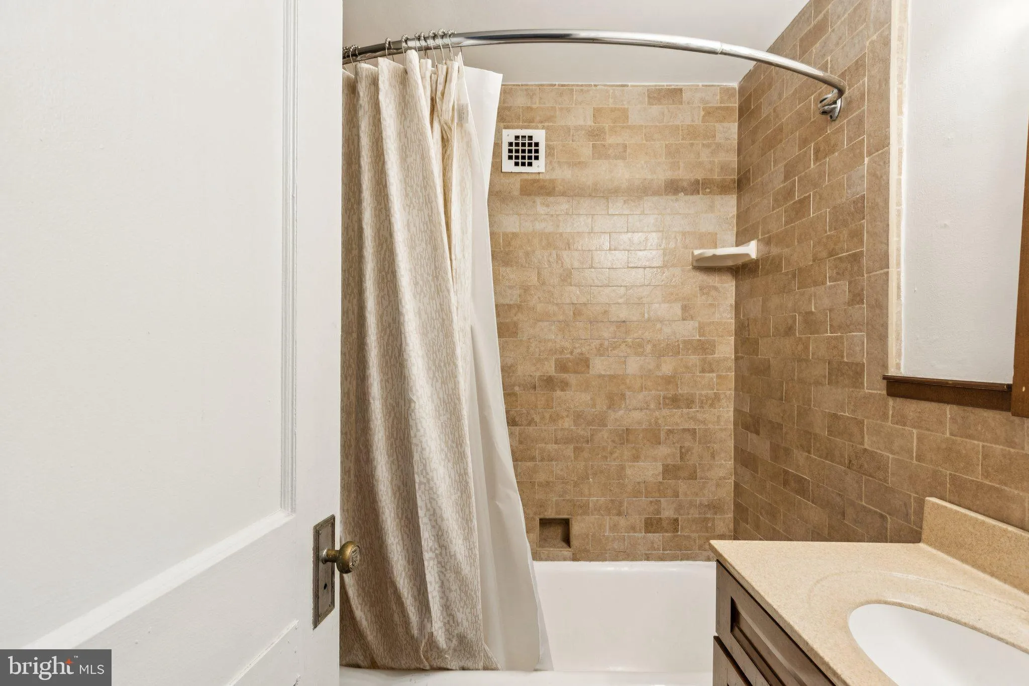 Philadelphia, Pennsylvania 19107, United States, ,1 BathroomBathrooms,Residential,Active,188661
