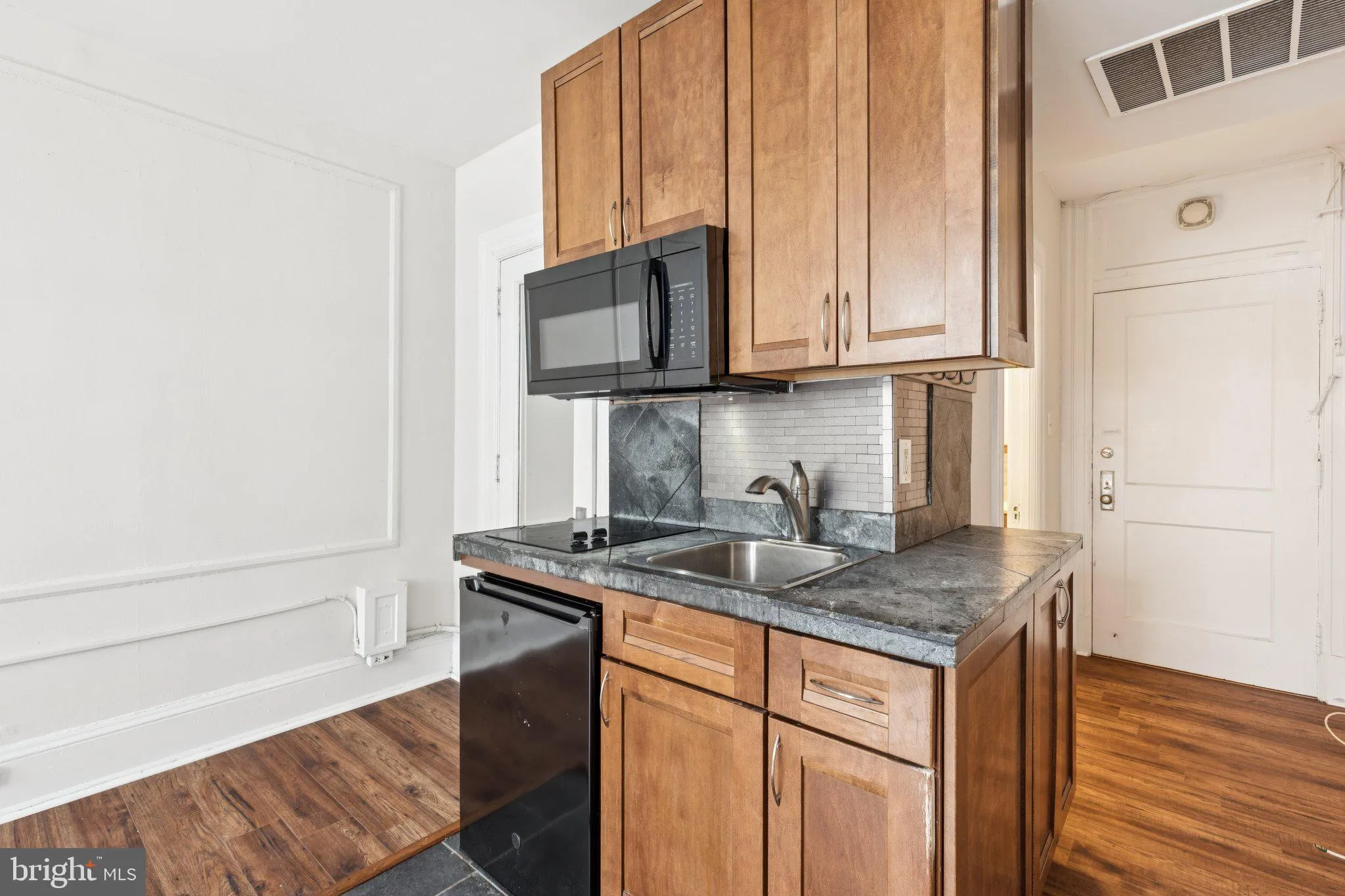 Philadelphia, Pennsylvania 19107, United States, ,1 BathroomBathrooms,Residential,Active,188661