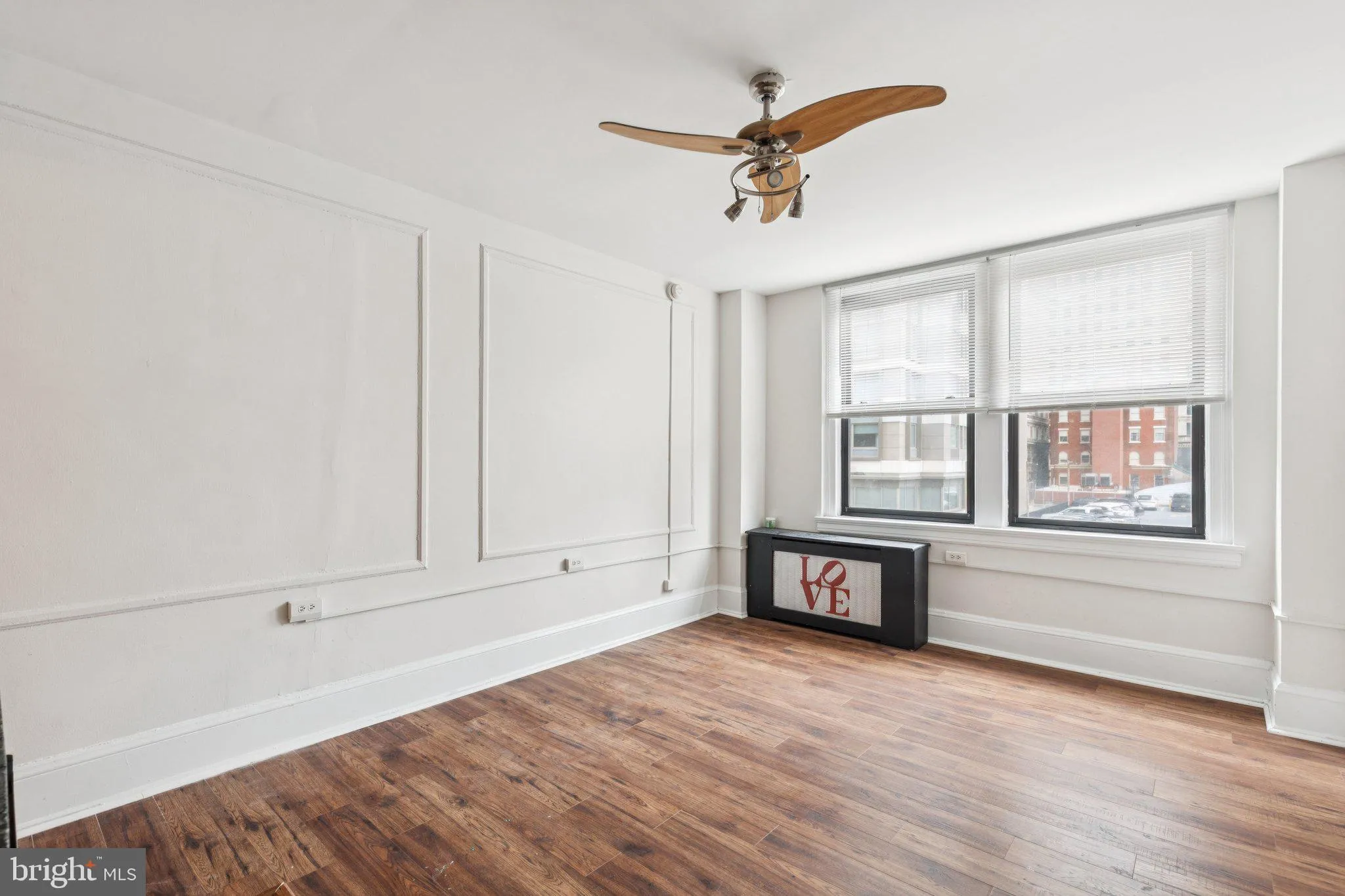 Philadelphia, Pennsylvania 19107, United States, ,1 BathroomBathrooms,Residential,Active,188661