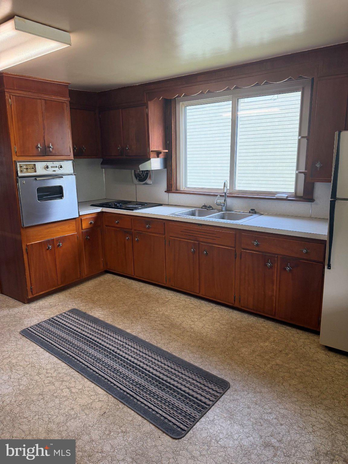 1311 KRAMER MILL ROAD
