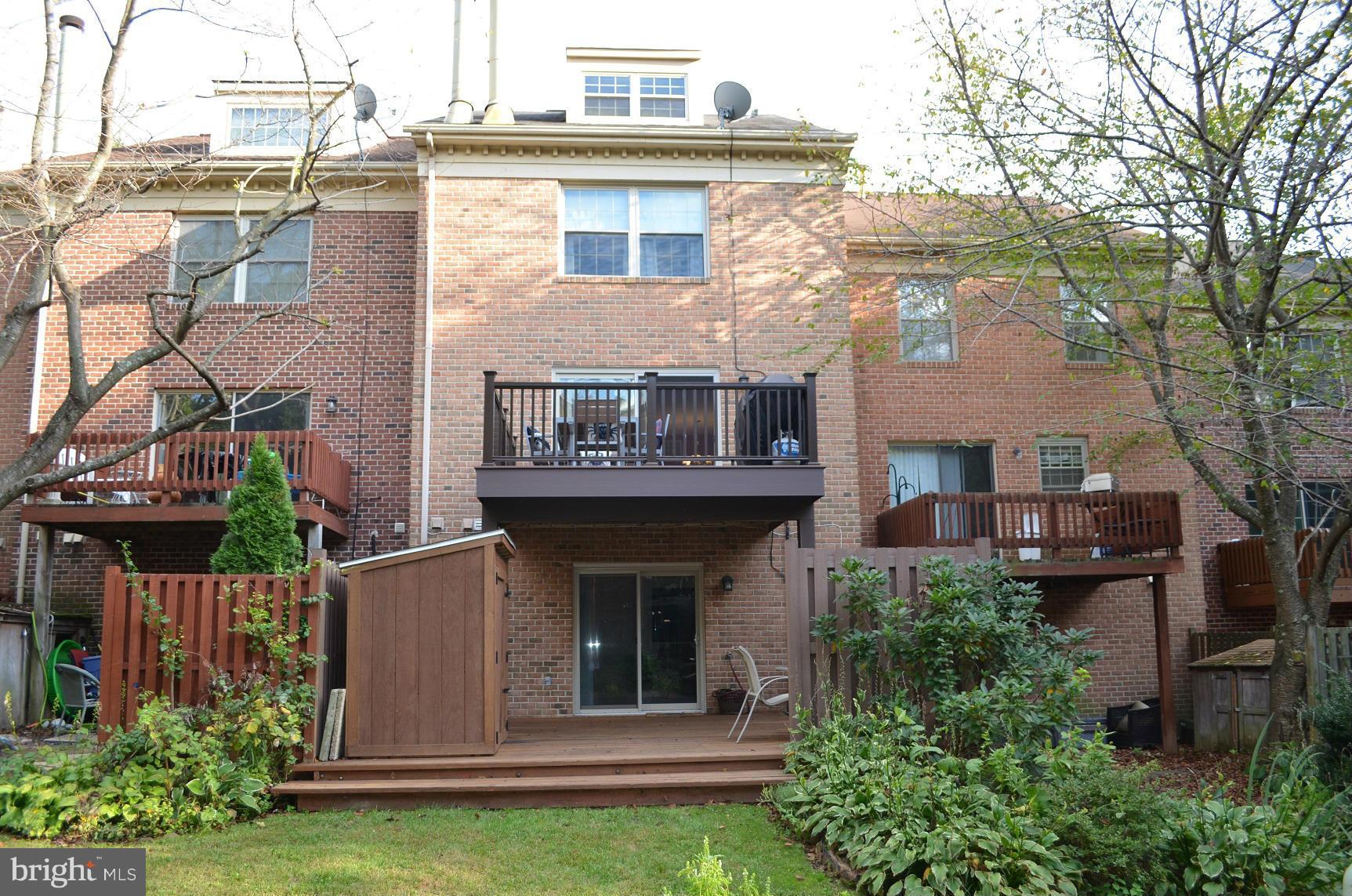 LOVETON FARMS - Residential