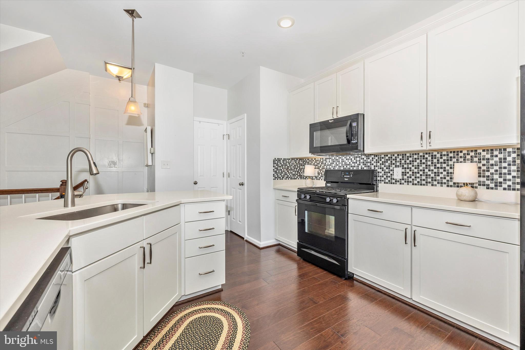 JEFFERSON PLACE - Residential