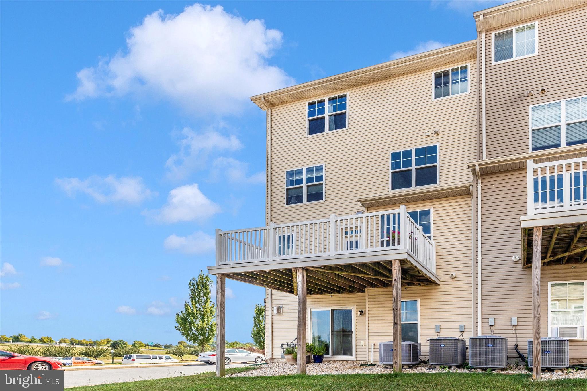 JEFFERSON PLACE - Residential