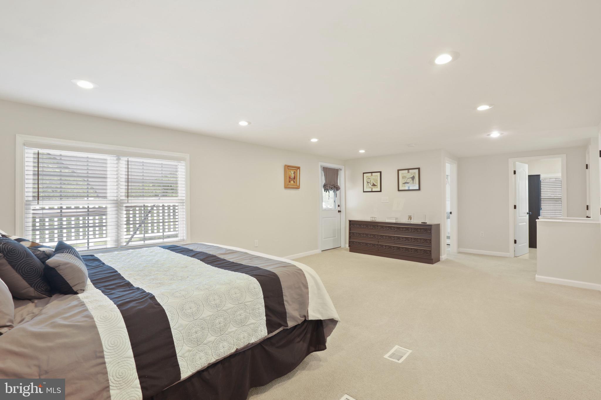 LONG BAR HARBOR - Residential