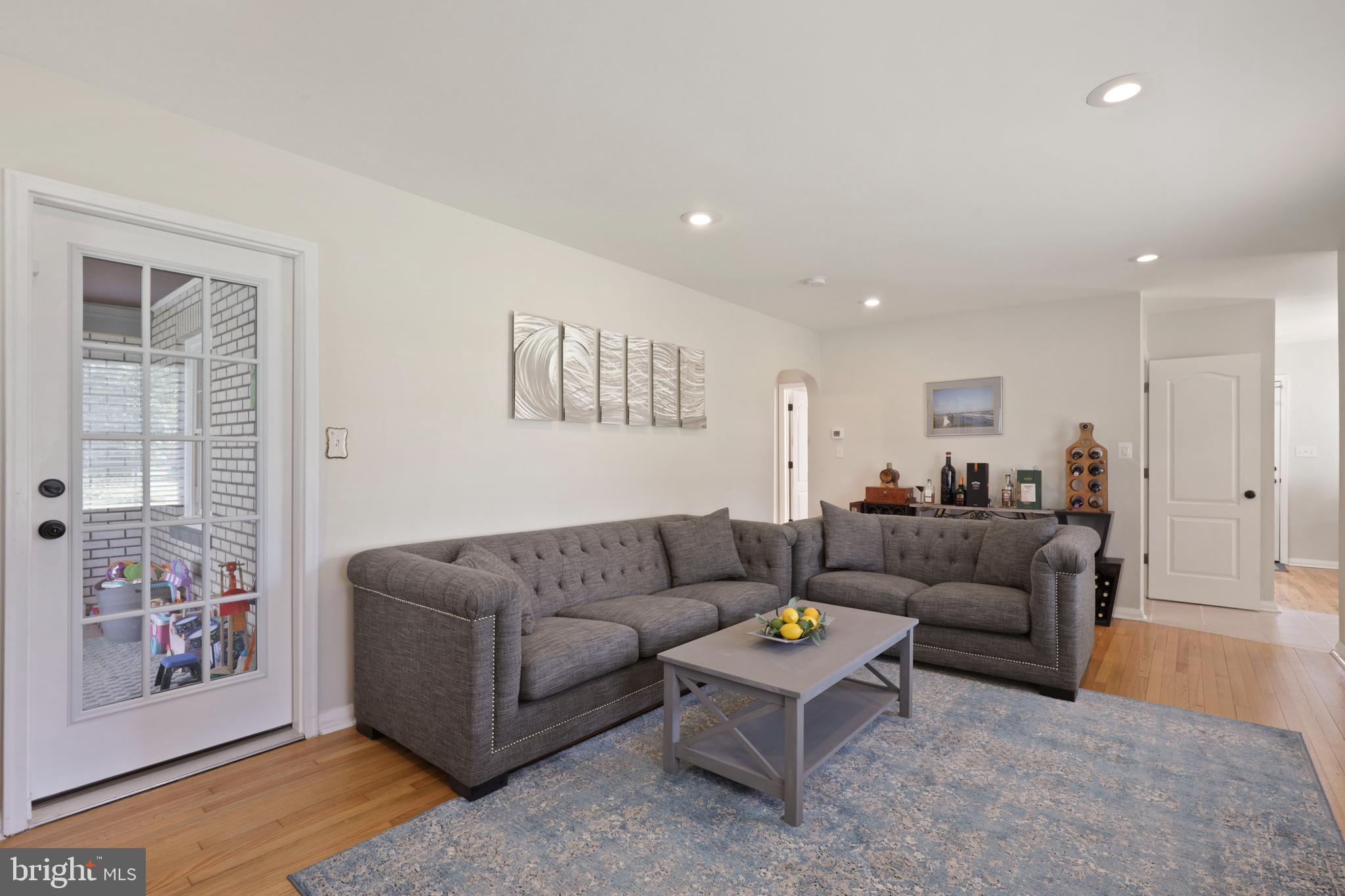 LONG BAR HARBOR - Residential