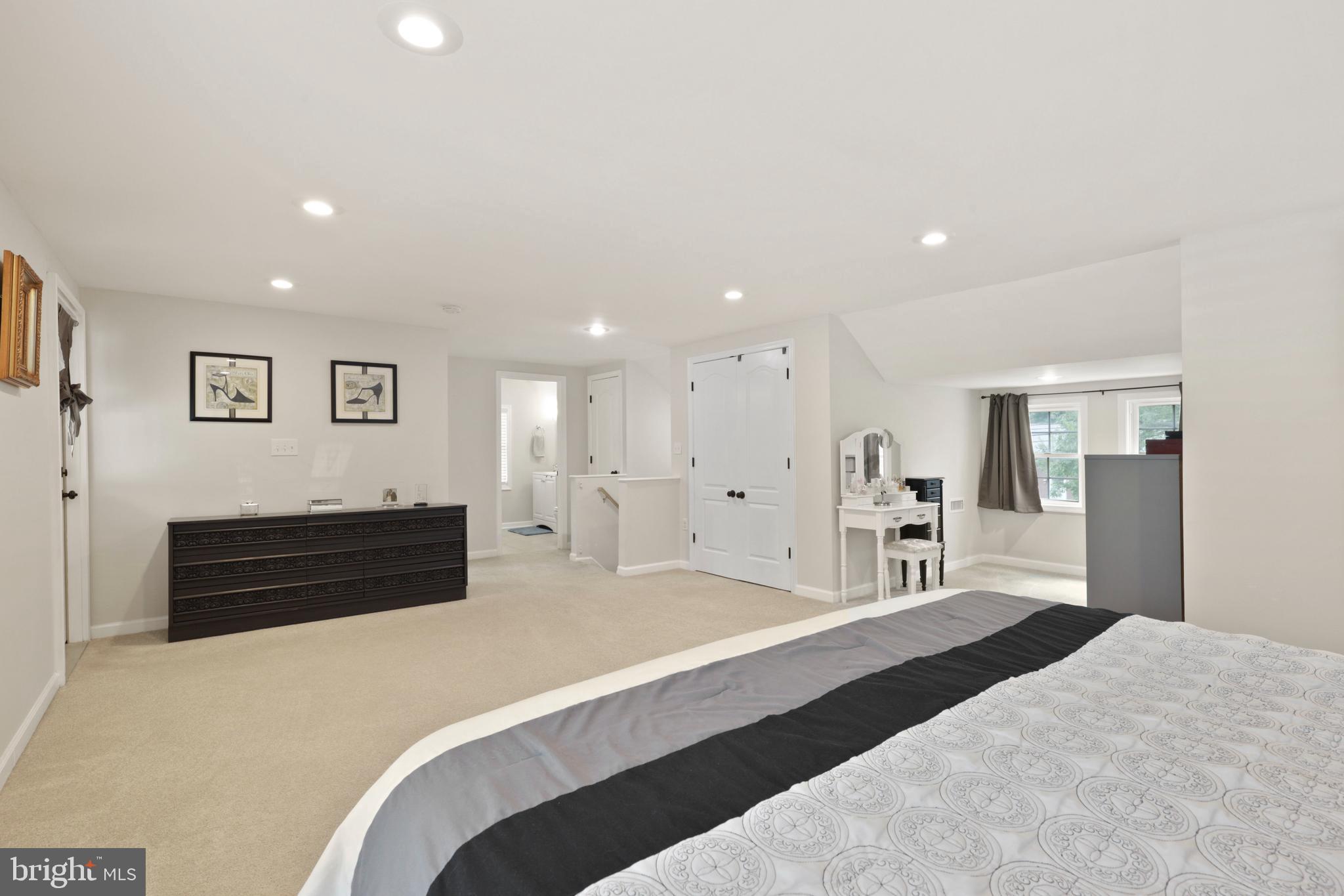 LONG BAR HARBOR - Residential