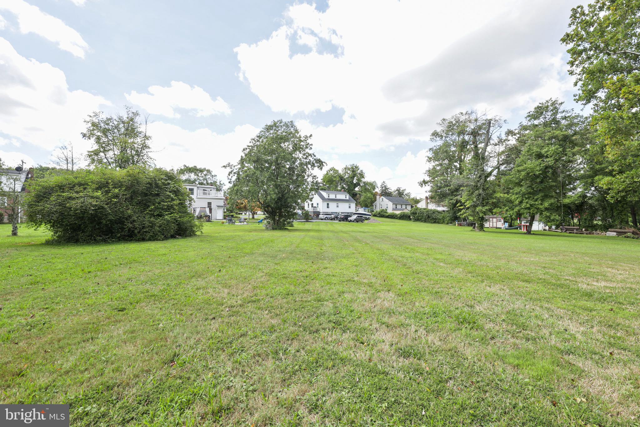 LONG BAR HARBOR - Residential