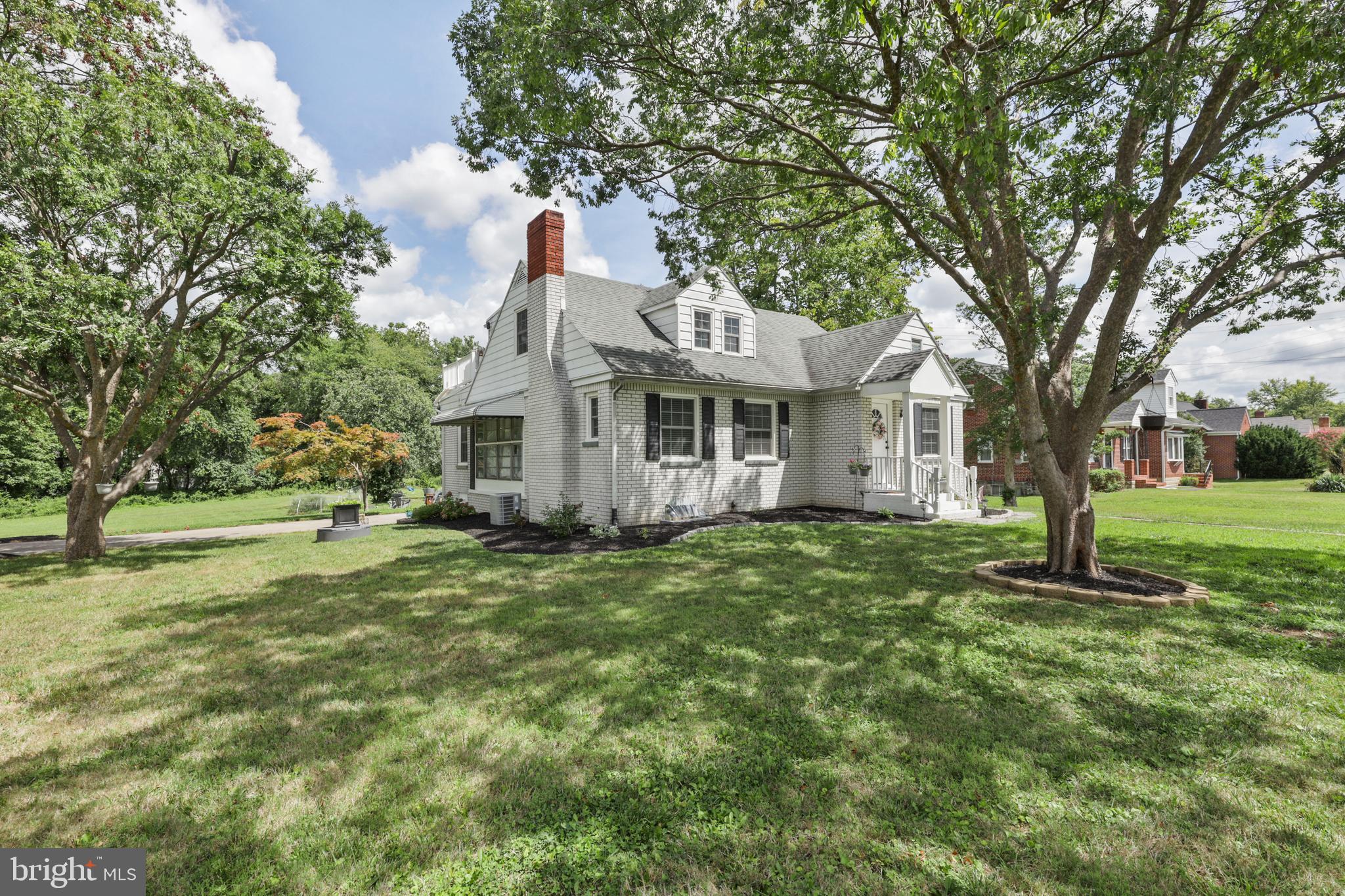 LONG BAR HARBOR - Residential
