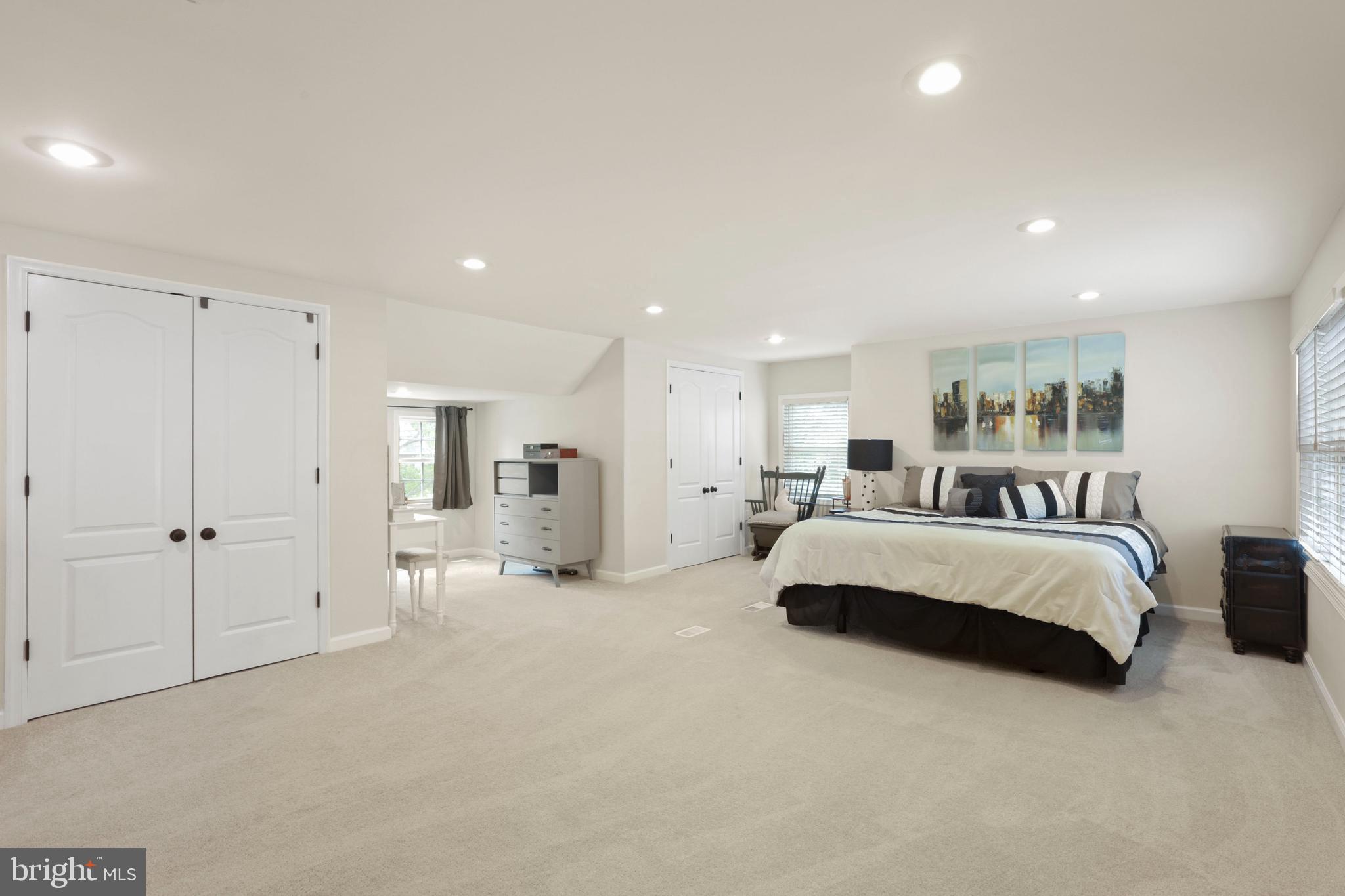 LONG BAR HARBOR - Residential