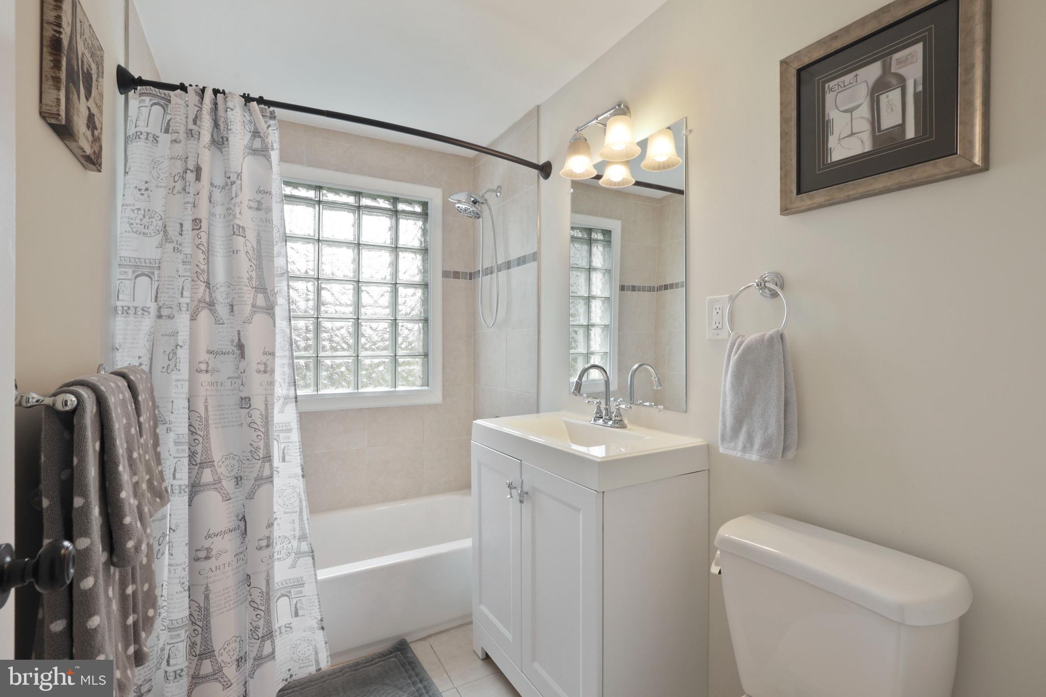 LONG BAR HARBOR - Residential