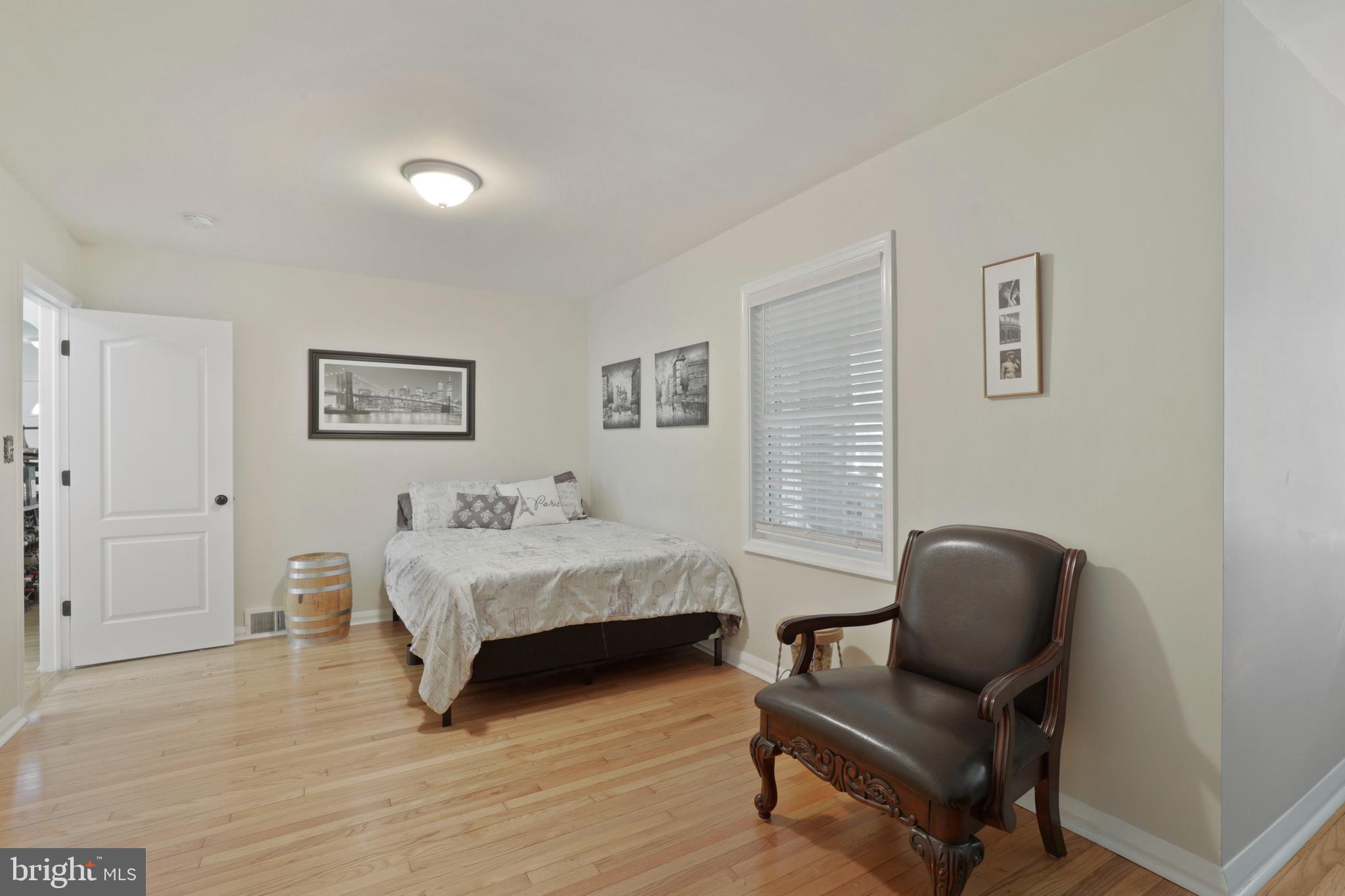 LONG BAR HARBOR - Residential