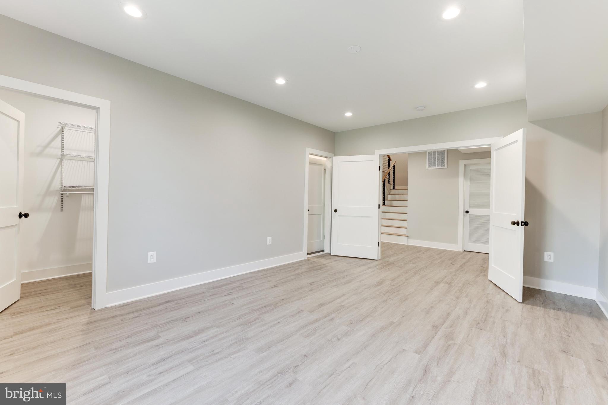 PIMMIT HILLS - Residential