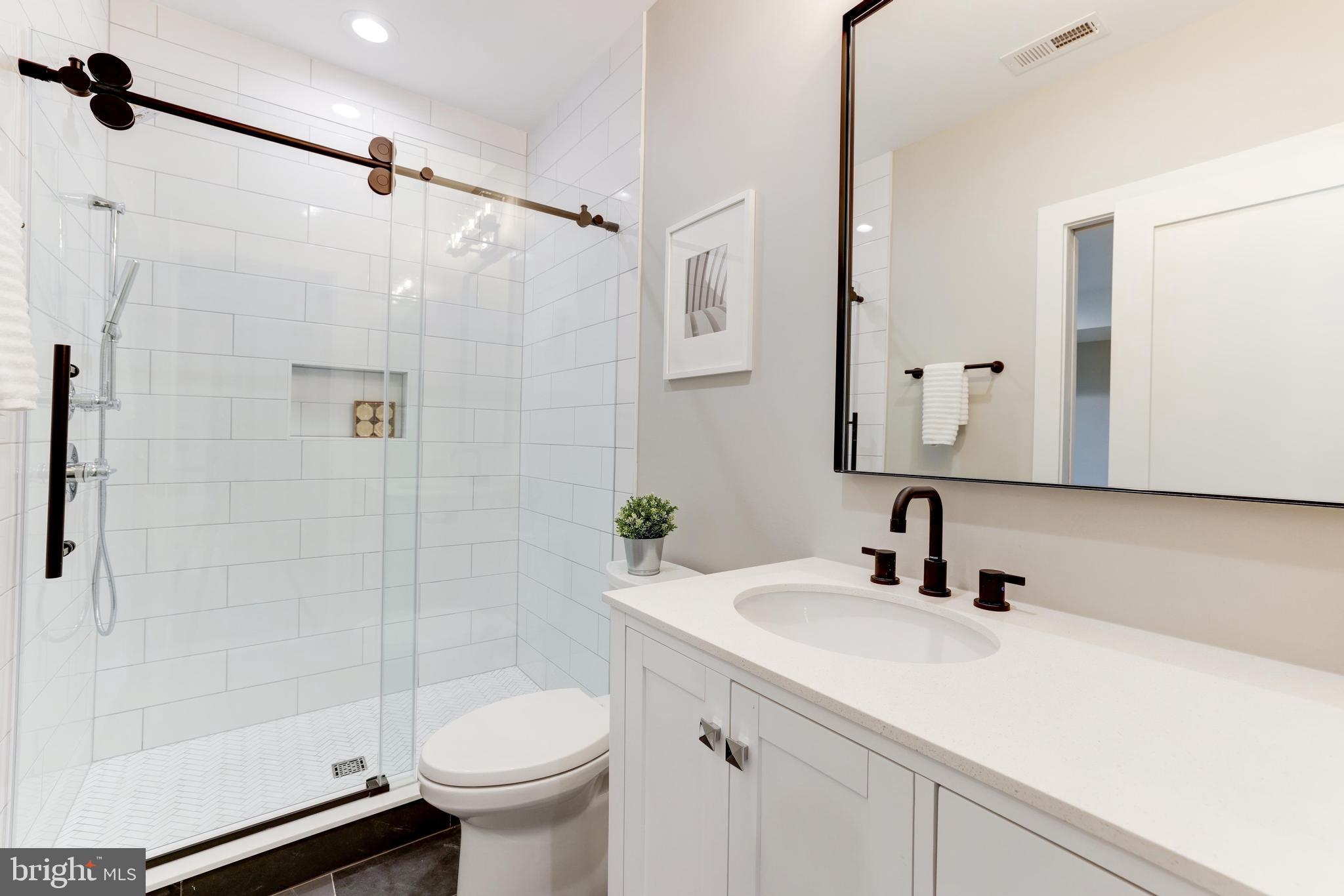 PIMMIT HILLS - Residential