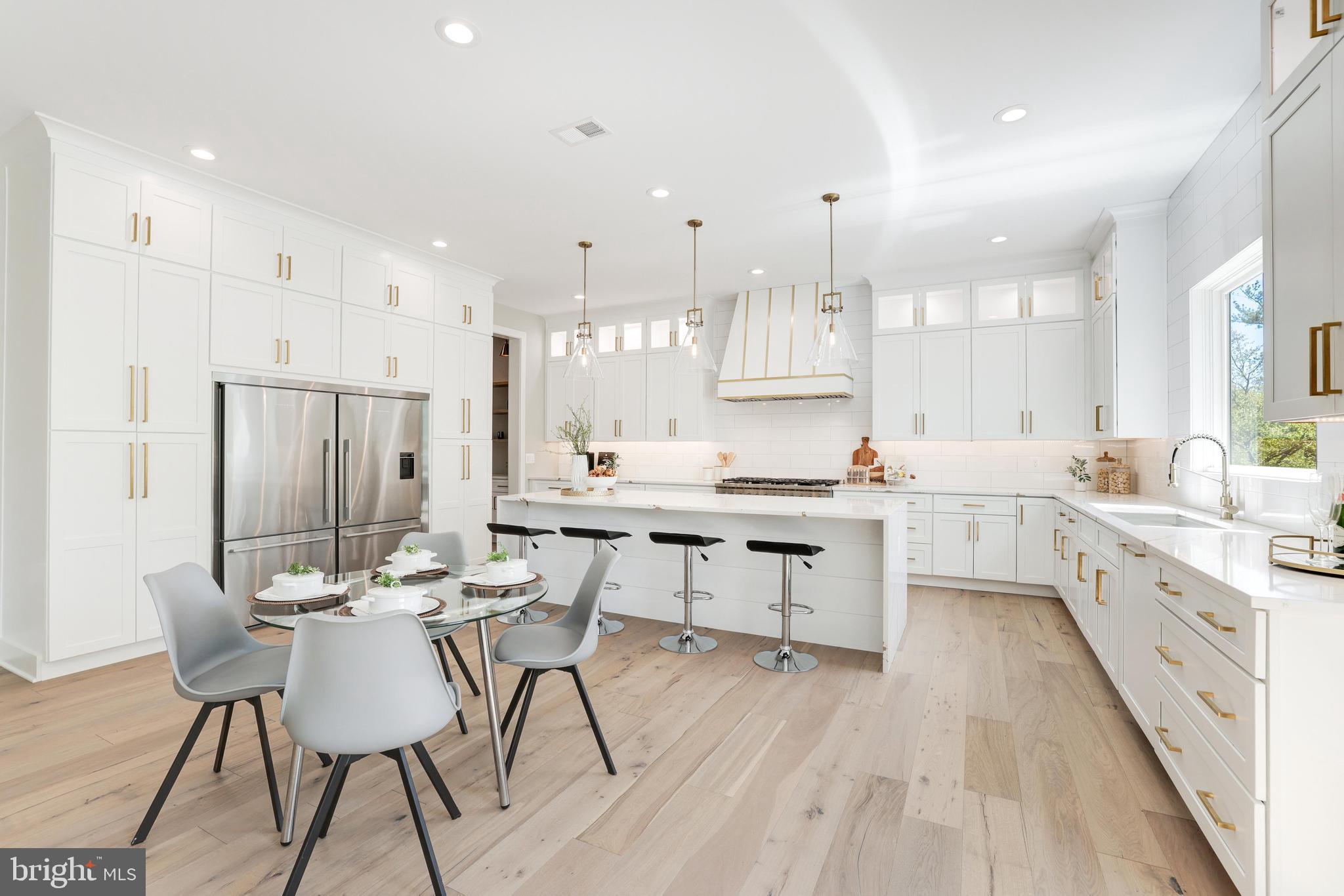 PIMMIT HILLS - Residential