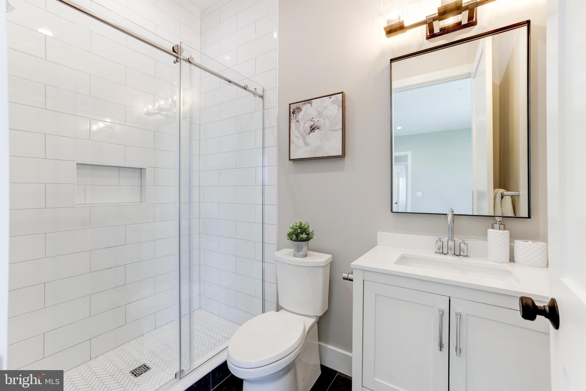 PIMMIT HILLS - Residential