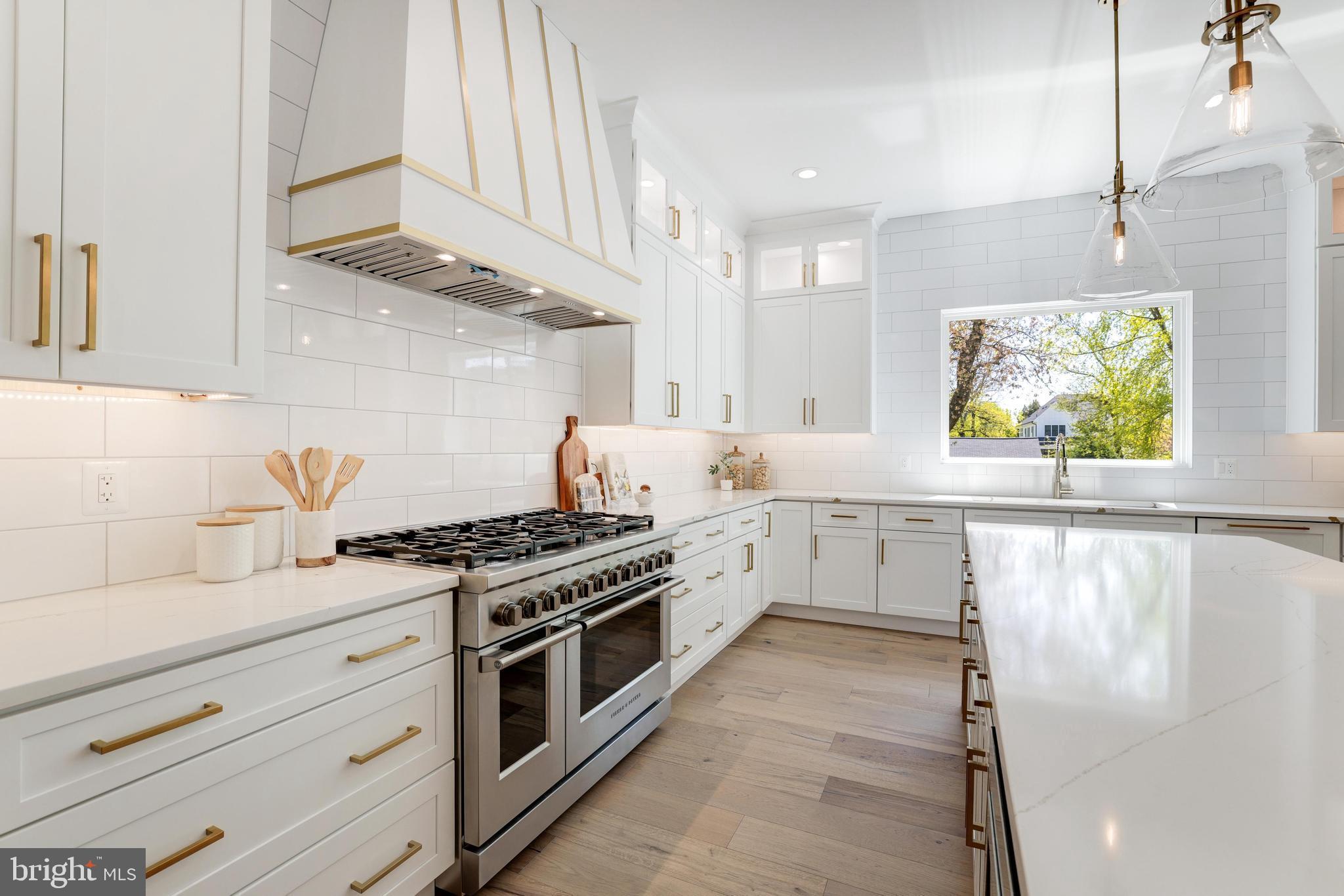 PIMMIT HILLS - Residential