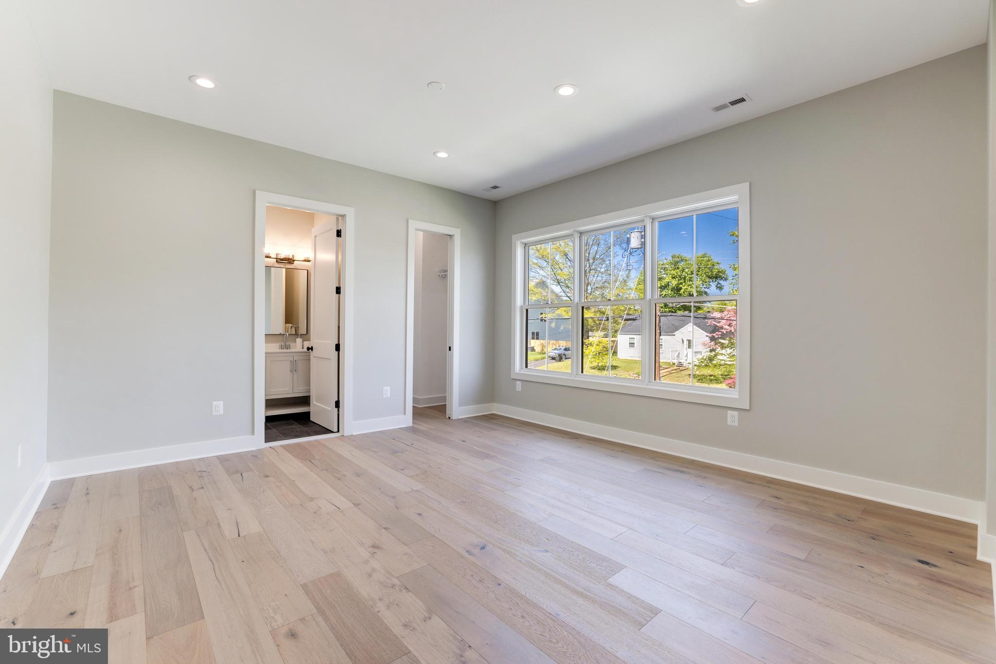 PIMMIT HILLS - Residential