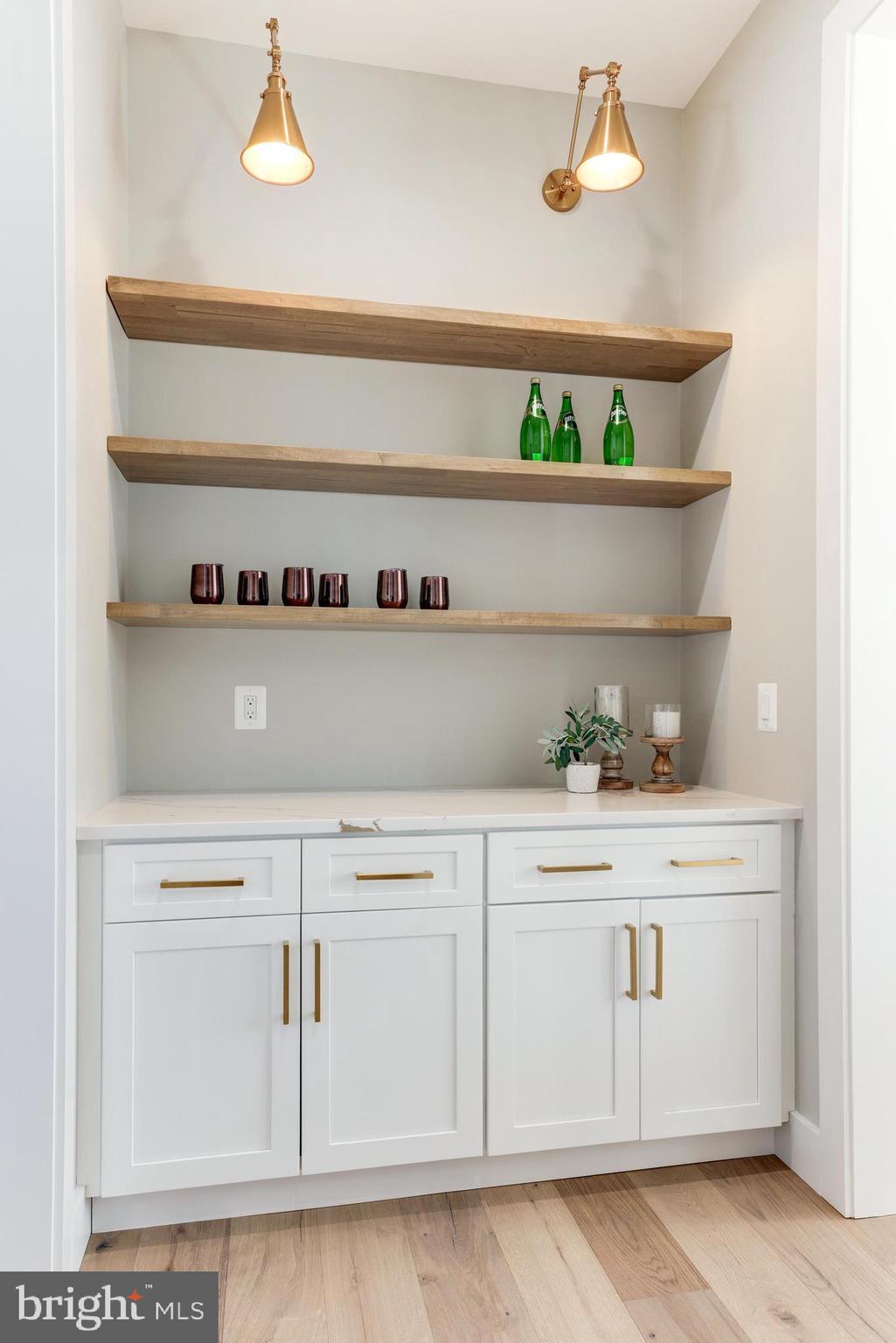 PIMMIT HILLS - Residential