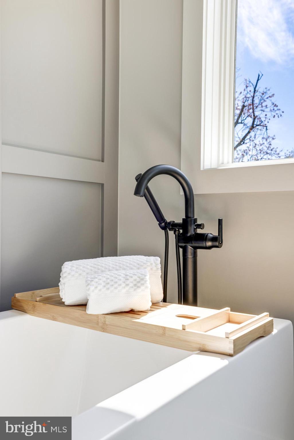 PIMMIT HILLS - Residential