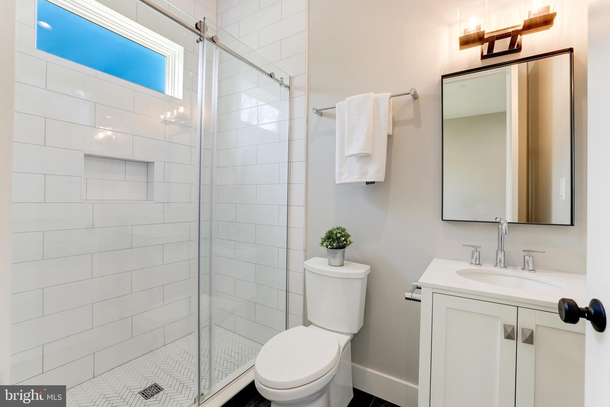 PIMMIT HILLS - Residential