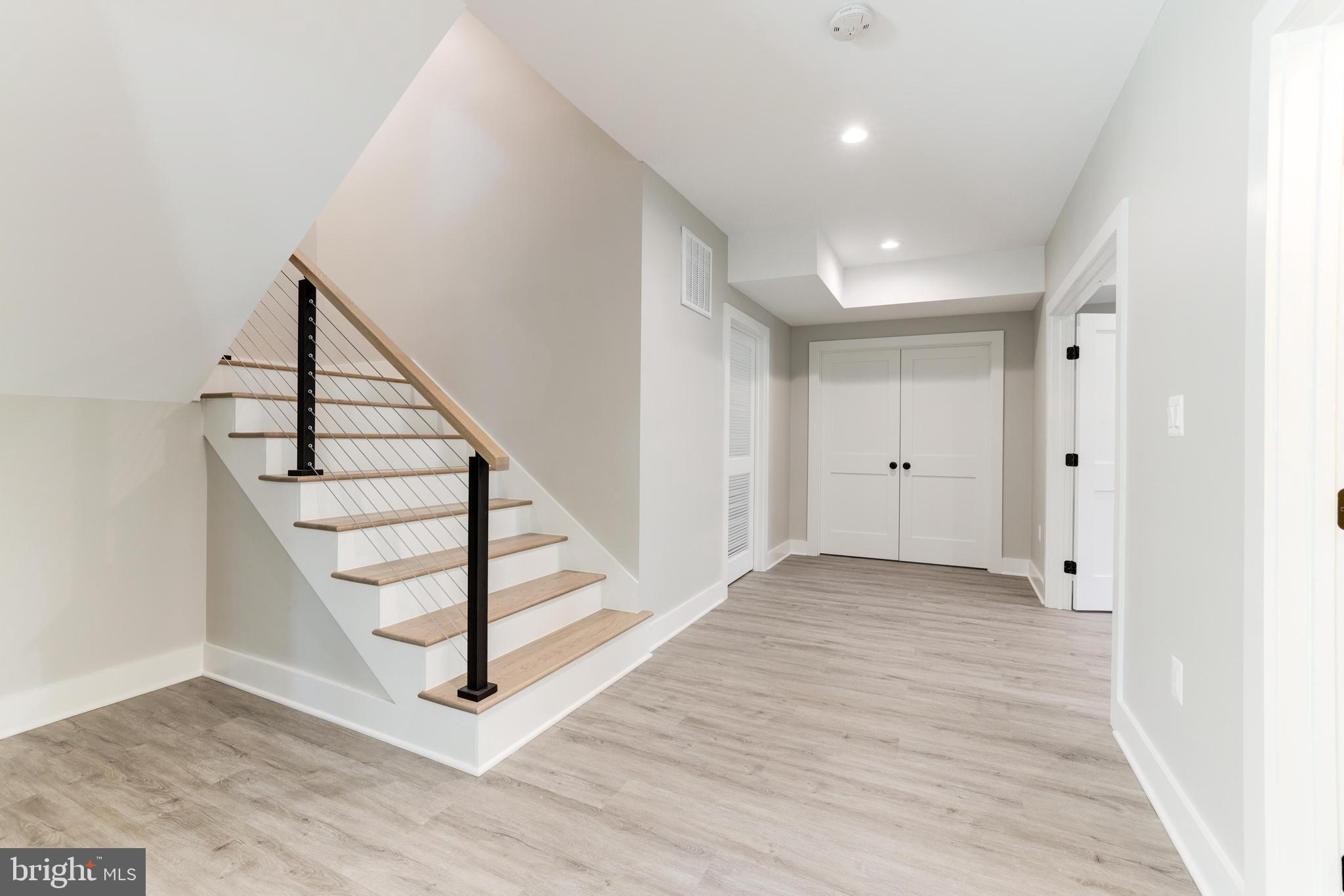 PIMMIT HILLS - Residential