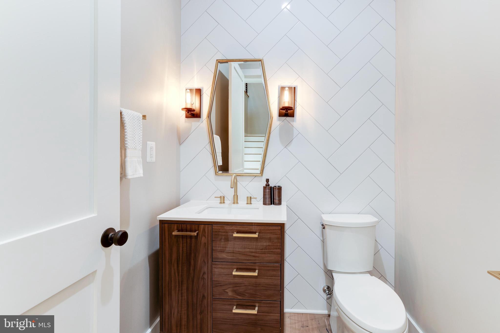 PIMMIT HILLS - Residential