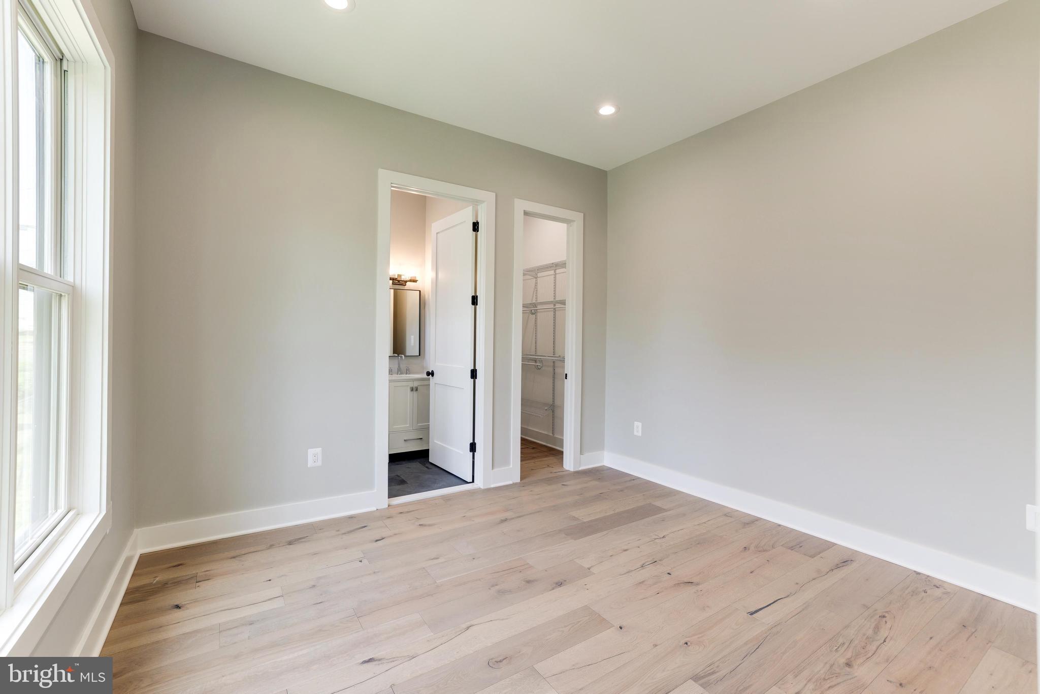 PIMMIT HILLS - Residential