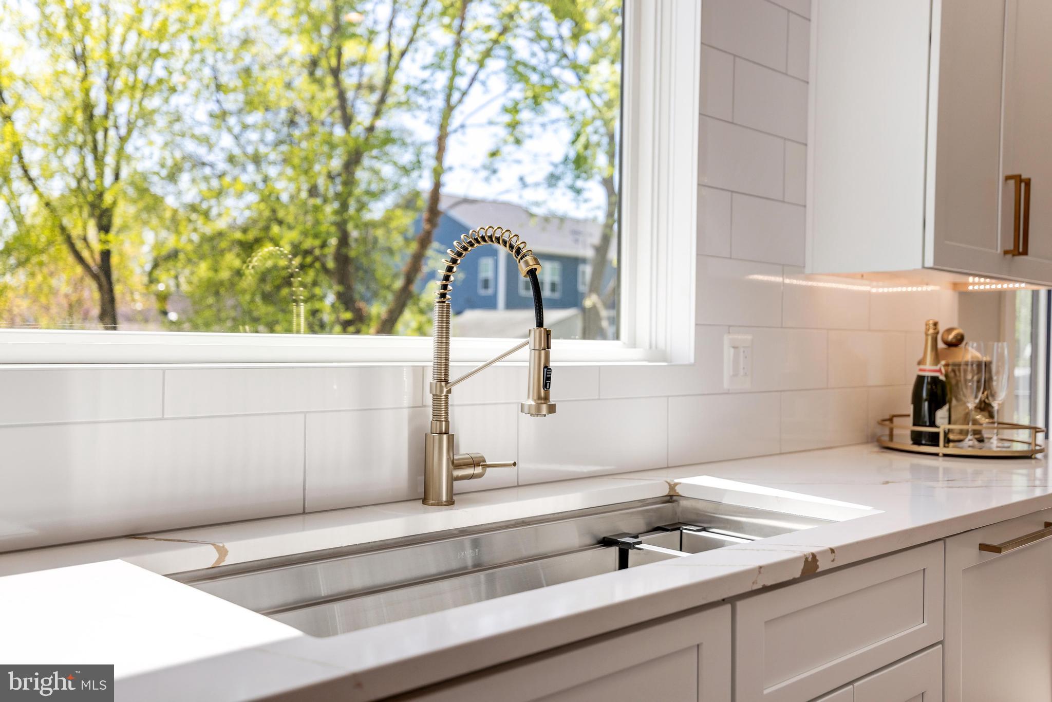 PIMMIT HILLS - Residential