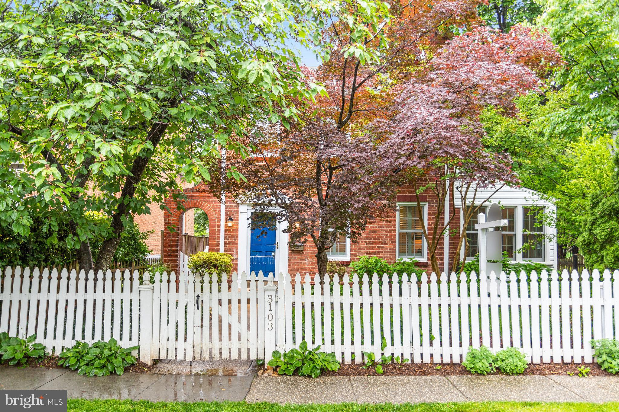 3103 OLIVER STREET NW