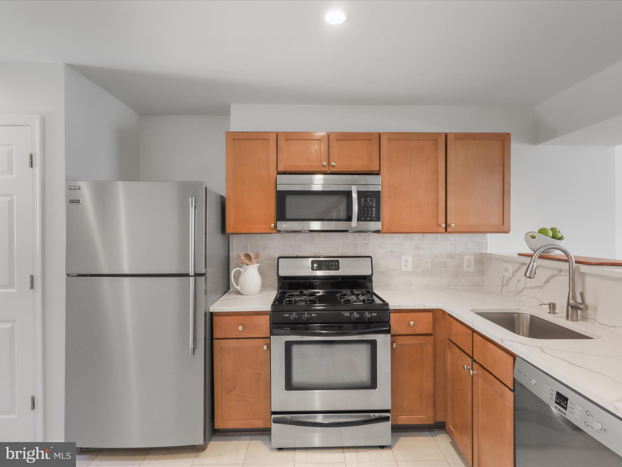 PARKSIDE AT ALEXANDRIA - Residential