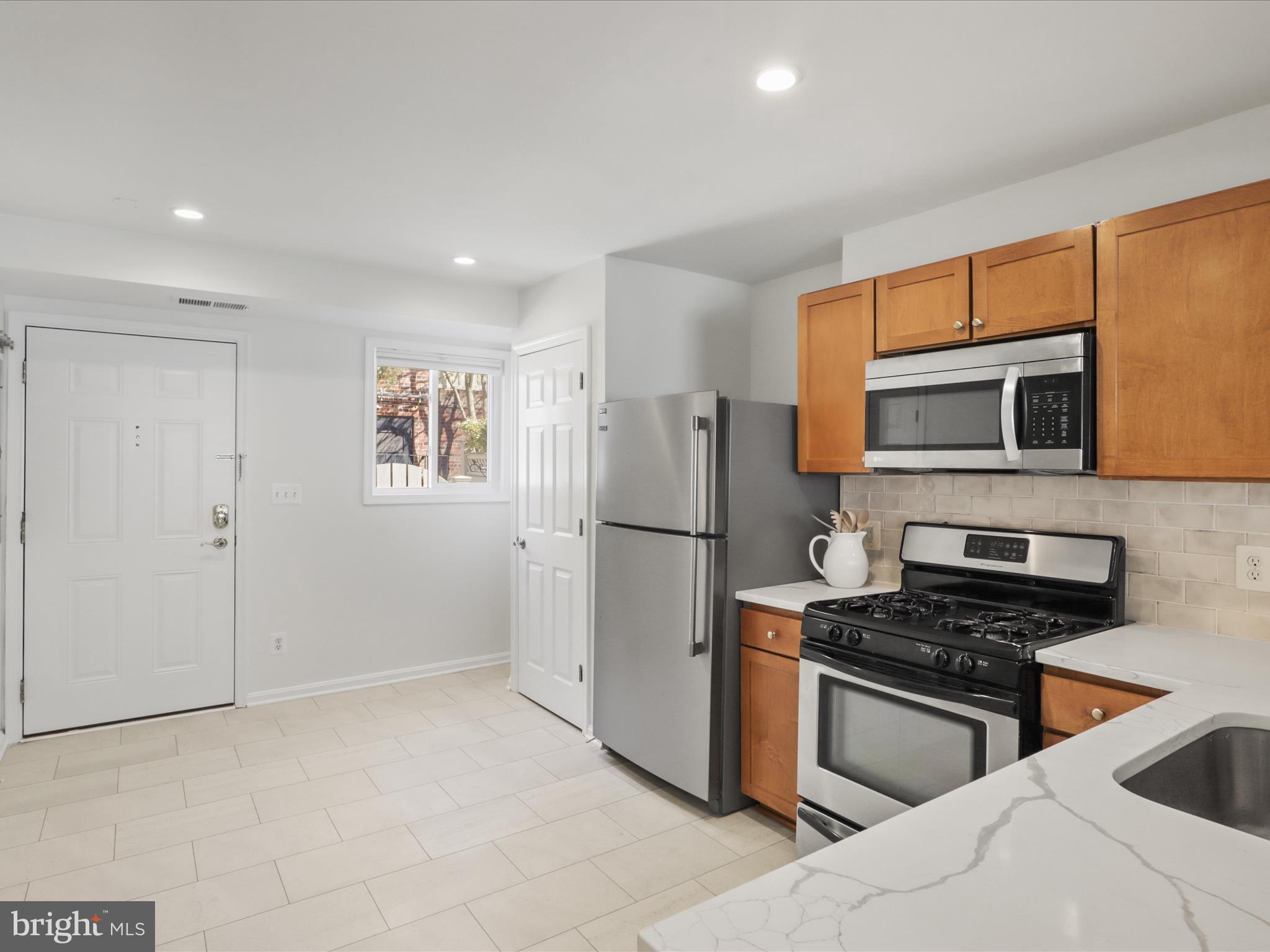 PARKSIDE AT ALEXANDRIA - Residential