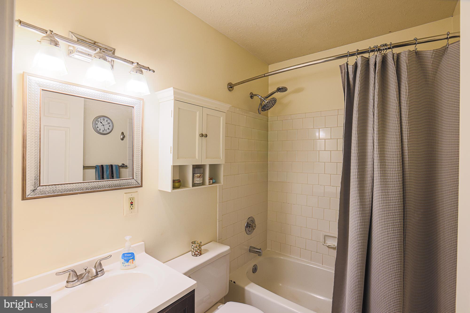 OAKHURST - Residential