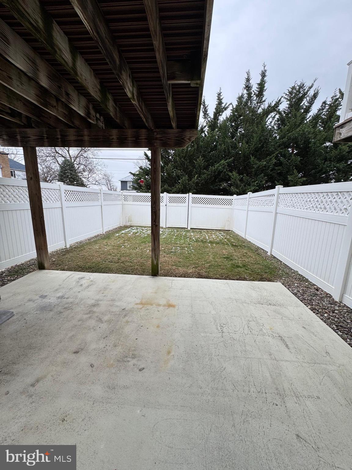 KEYSTONE MANOR - Residential Lease