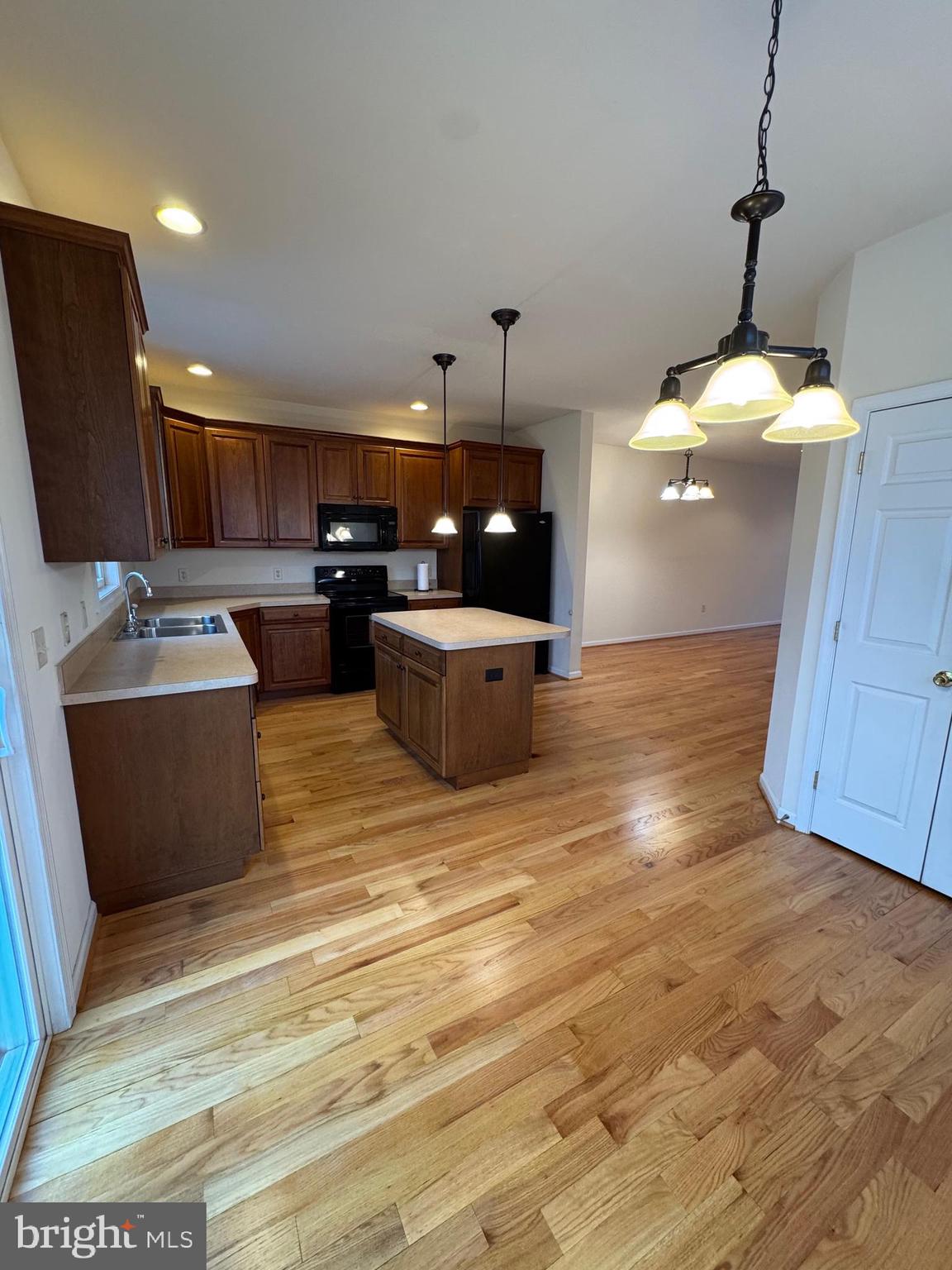 KEYSTONE MANOR - Residential Lease